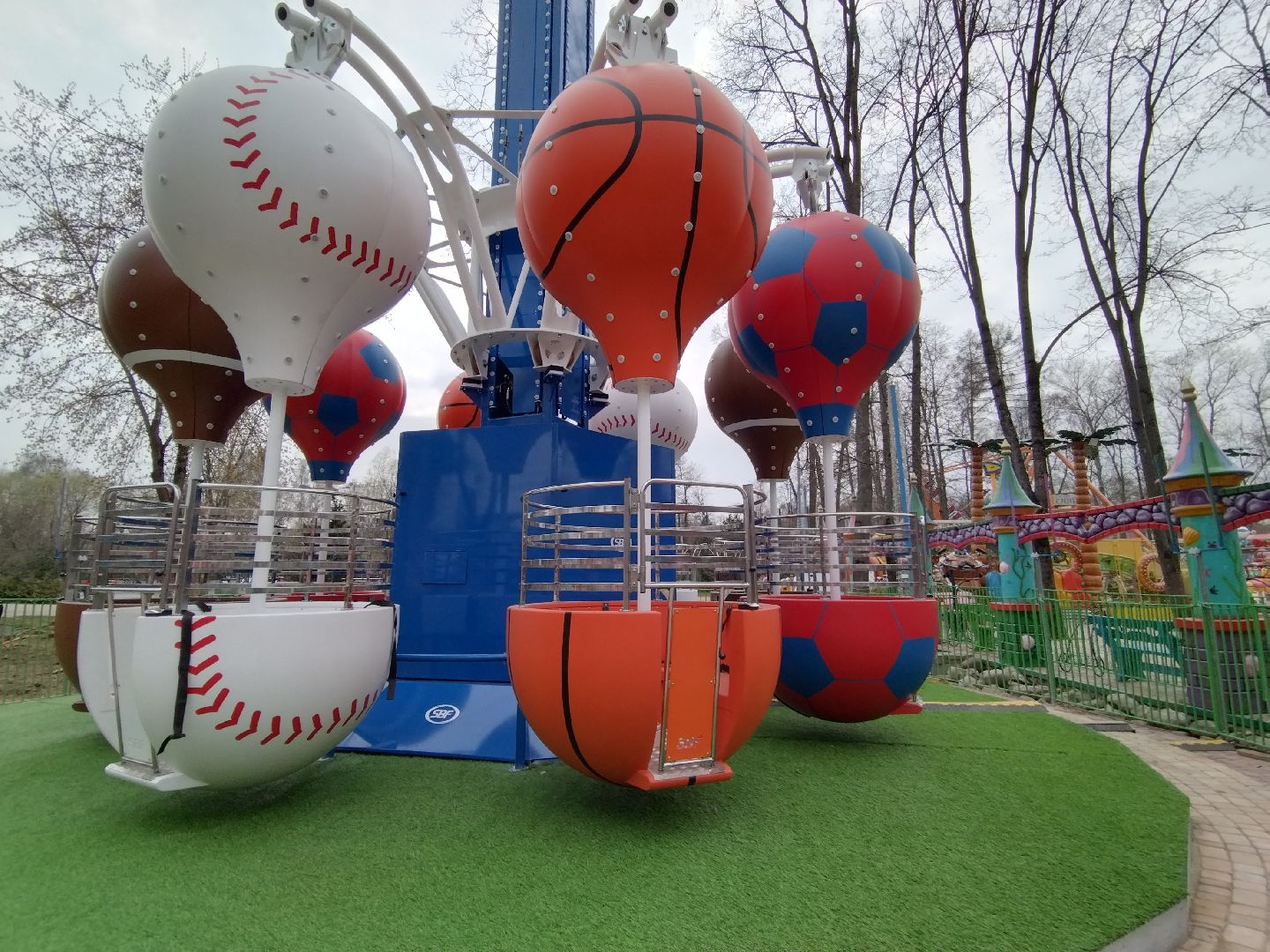 Мытищи, центральный парк, аттракционы, Чайленд