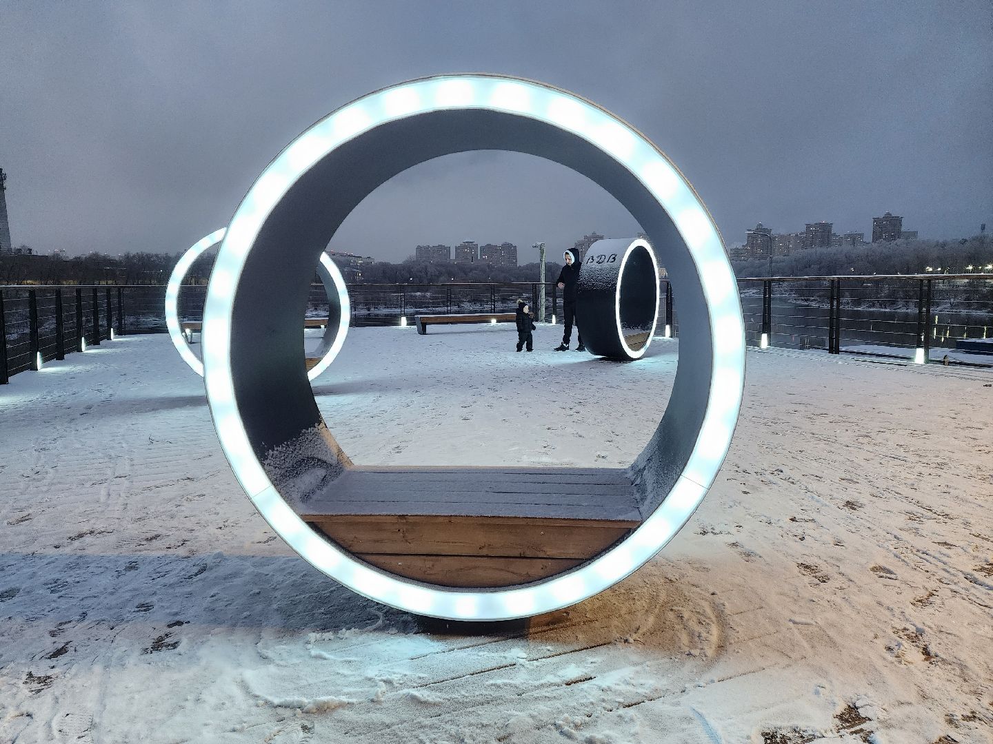 раменское, благоустройство, смотровая площадка с видом на озеро на площади победы, вертикалки,