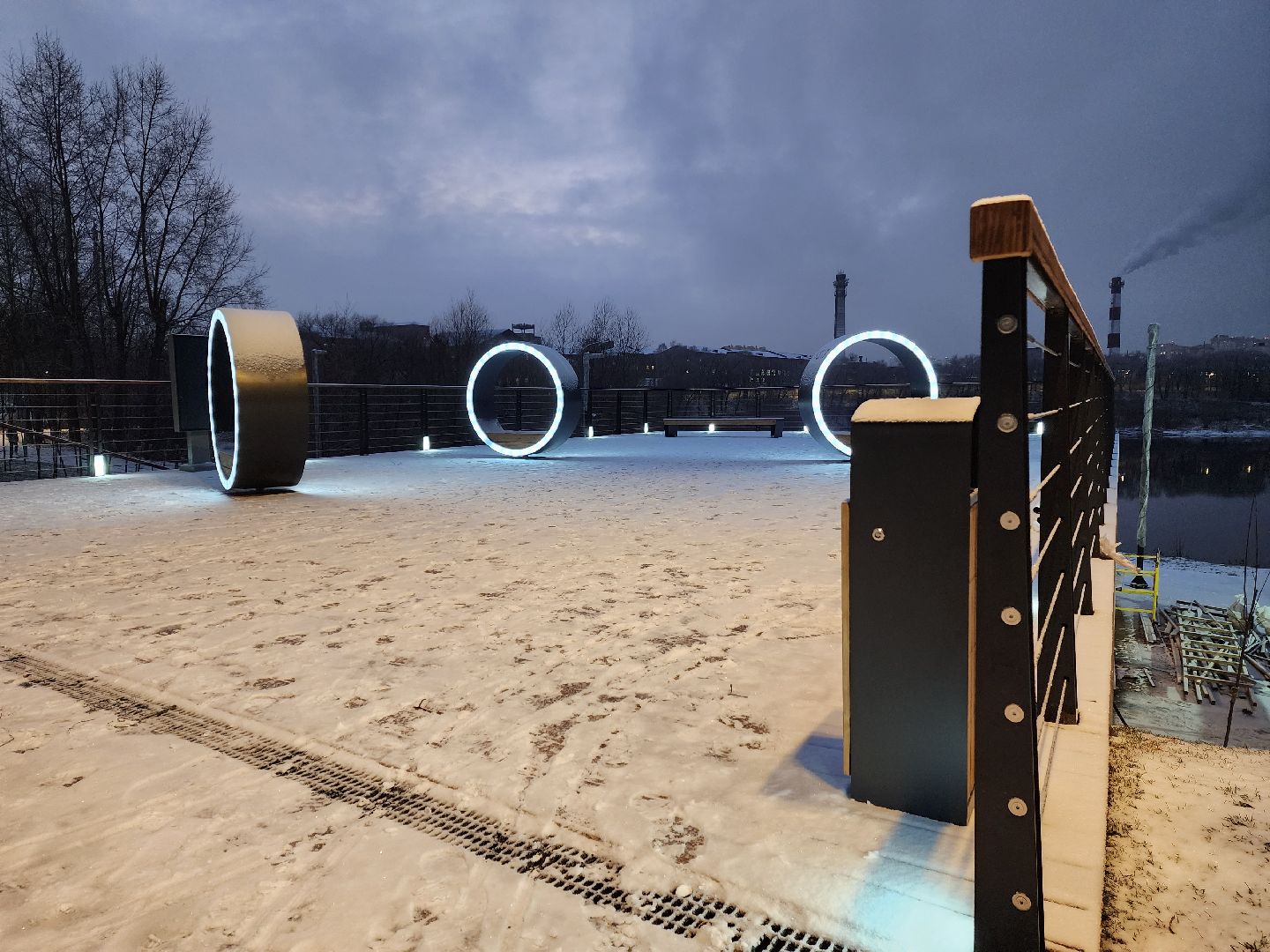 раменское, благоустройство, смотровая площадка с видом на озеро на площади победы, вертикалки,