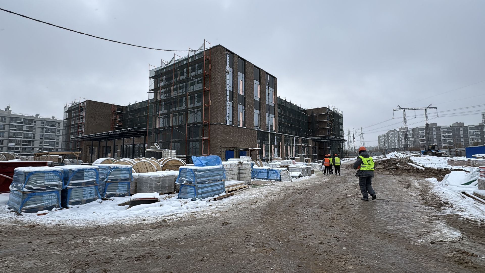 Медицина Одинцова, Подмосковье, Новый медицинский центр, вертикалка, вертикальное видео