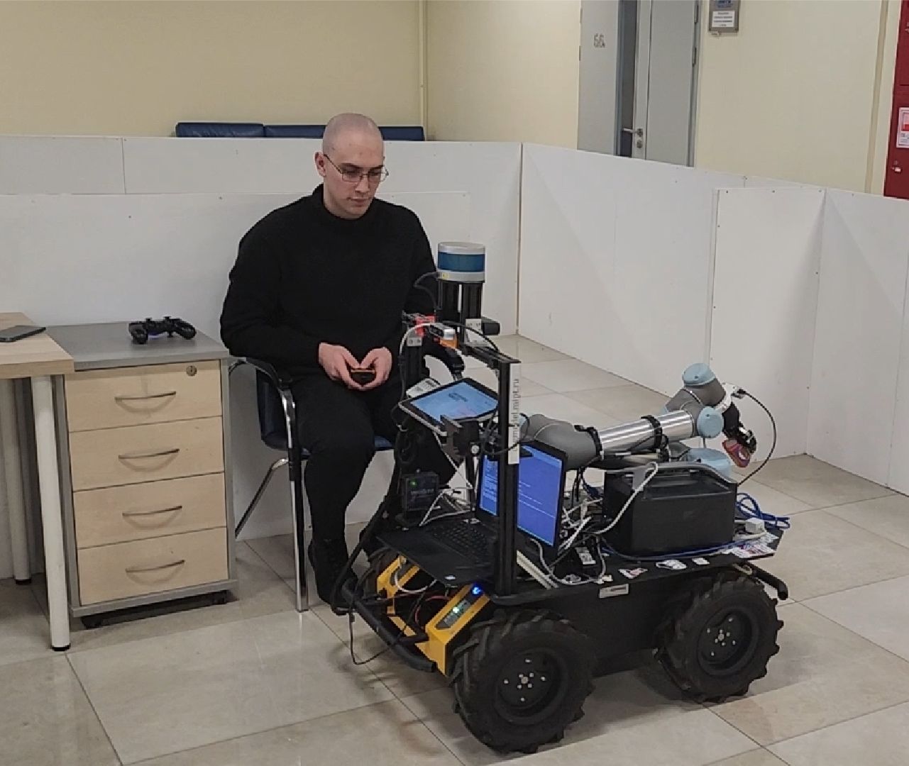 долгопрудный, мфти, роботы, робот-помощник, нейросети,