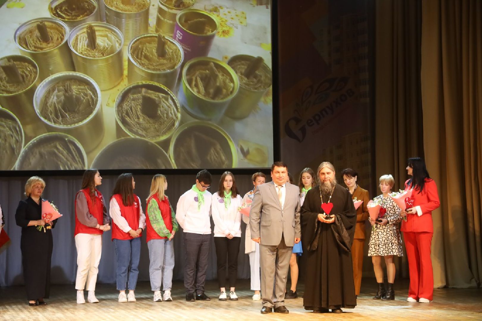 Серпухов, волонтеры, Подмосковье, награда, СВО