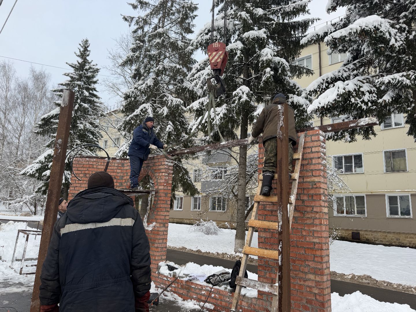 шаховская, новая остановка, остановочный павильон, вертикалки,