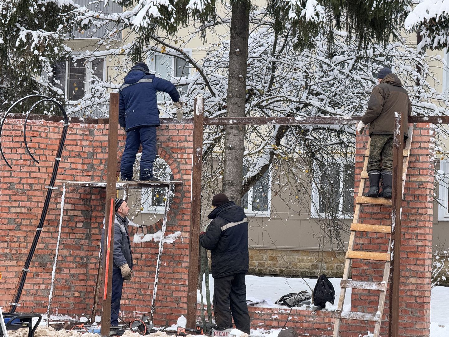 шаховская, новая остановка, остановочный павильон, вертикалки,