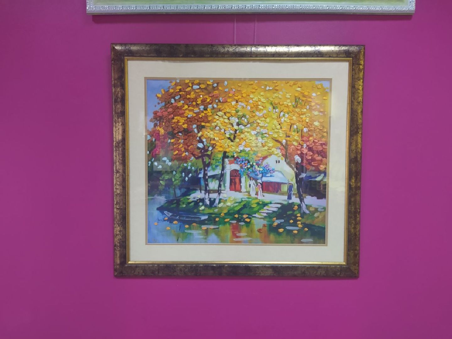 Выставка, вышивка, вышивальщица, благотворительность, помощь, люди