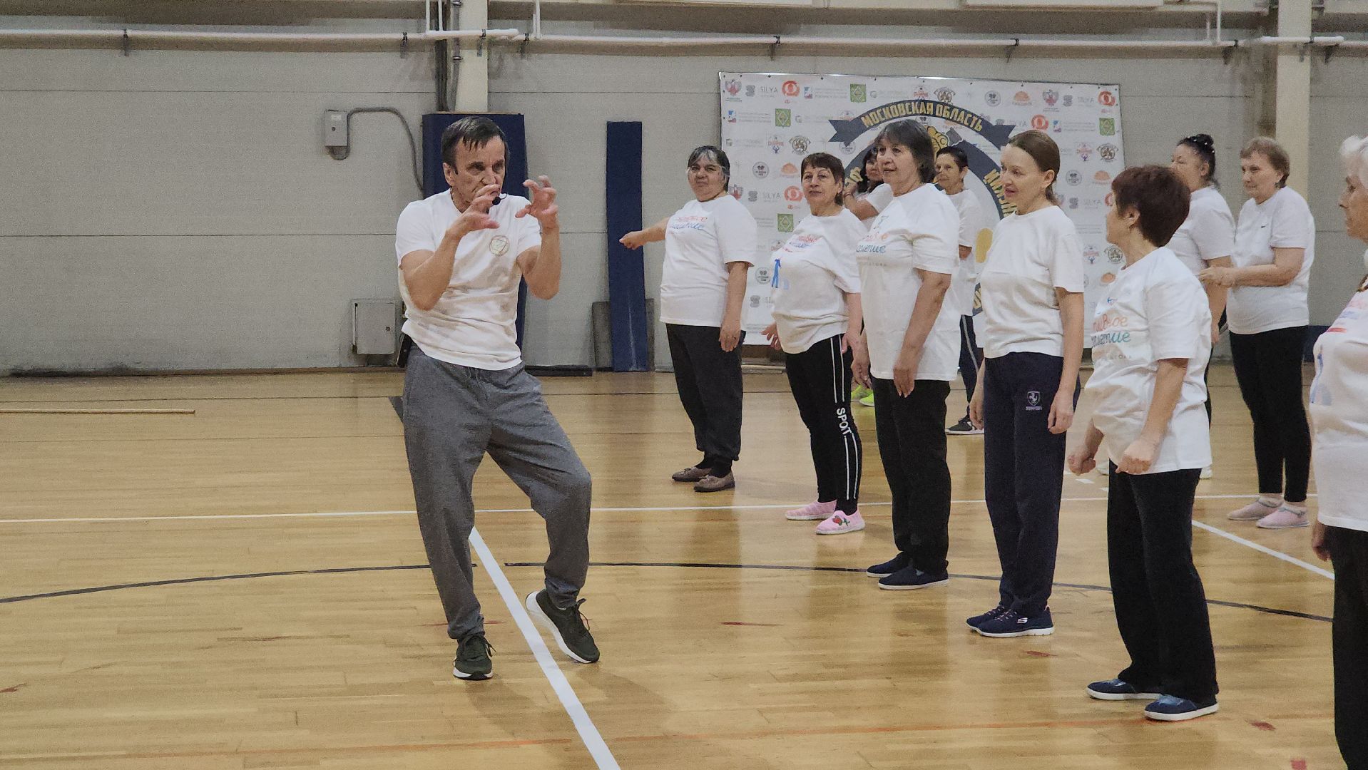 вертикалки, пушкино, дворец спорта, зарядка долголетов, тренер-преподаватель, мероприятие, здоровье, спорт - это жизнь,