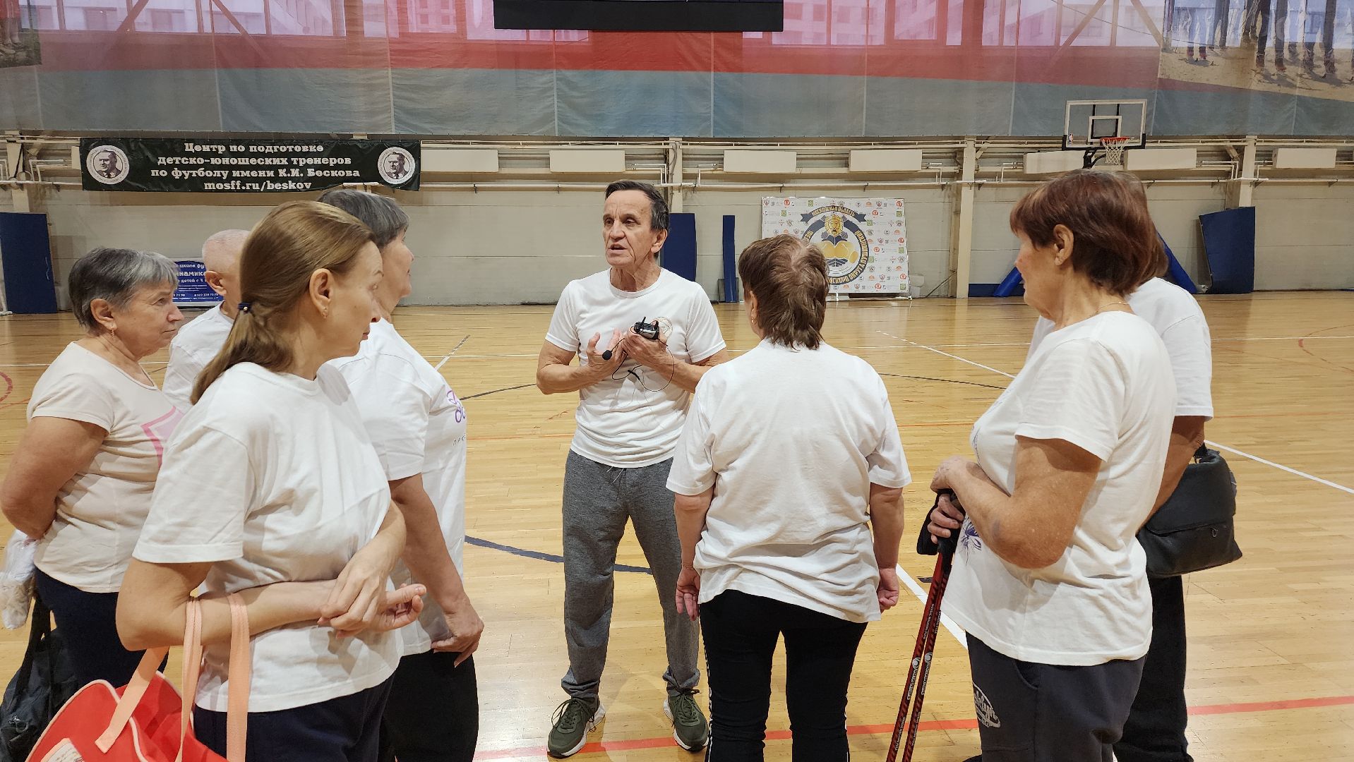 вертикалки, пушкино, дворец спорта, зарядка долголетов, тренер-преподаватель, мероприятие, здоровье, спорт - это жизнь,