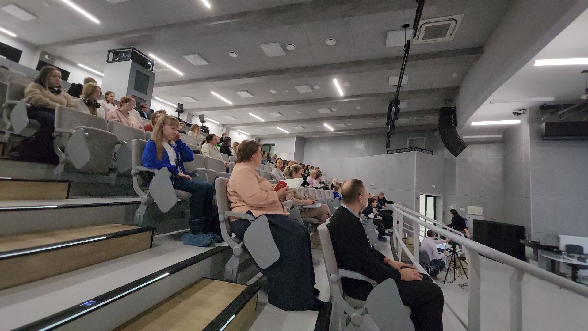 долгопрудный, технопарк физтех-лицея, БиохимТех, пчелы, апиология, Посольство пчел Подмосковья,