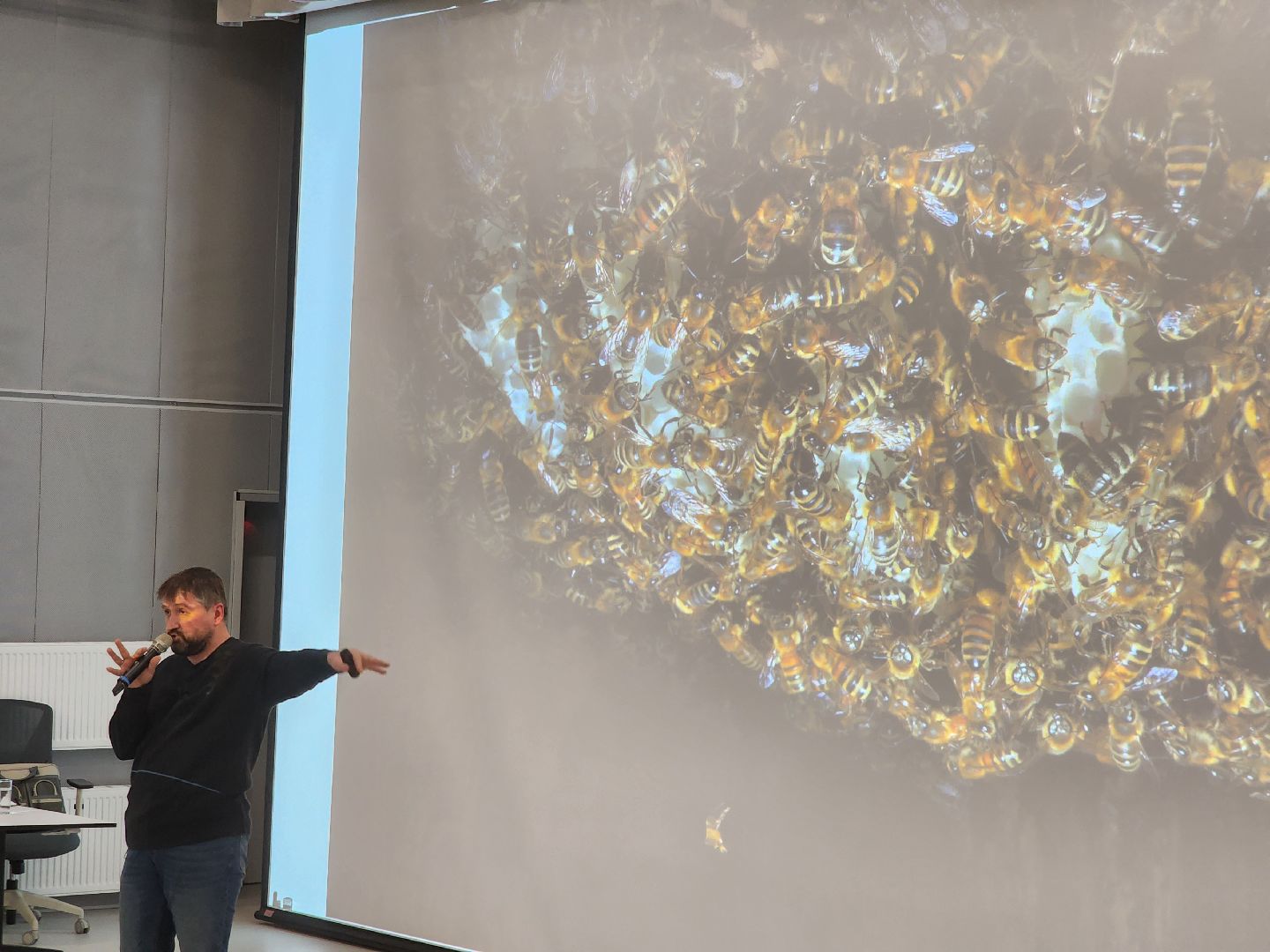 долгопрудный, технопарк физтех-лицея, БиохимТех, пчелы, апиология, Посольство пчел Подмосковья,