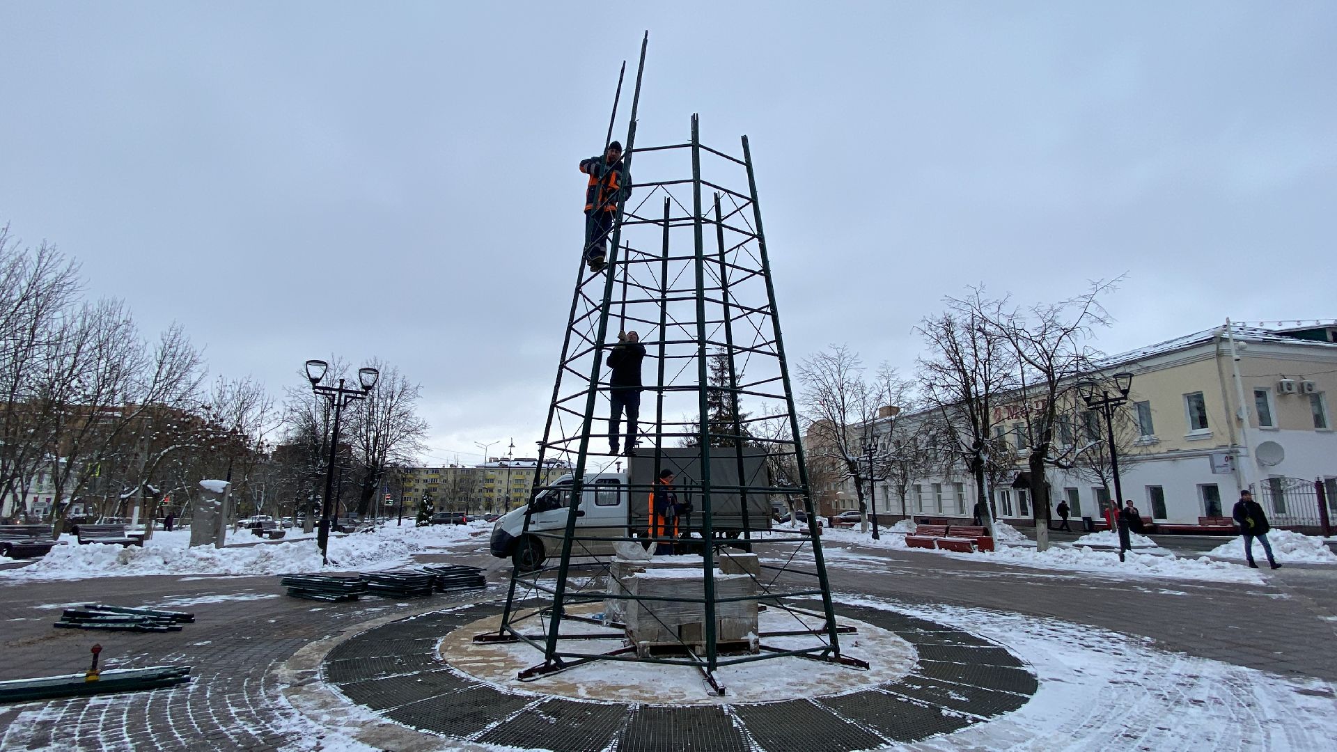 Елка, Украшение города, Новый год, вертикалки,