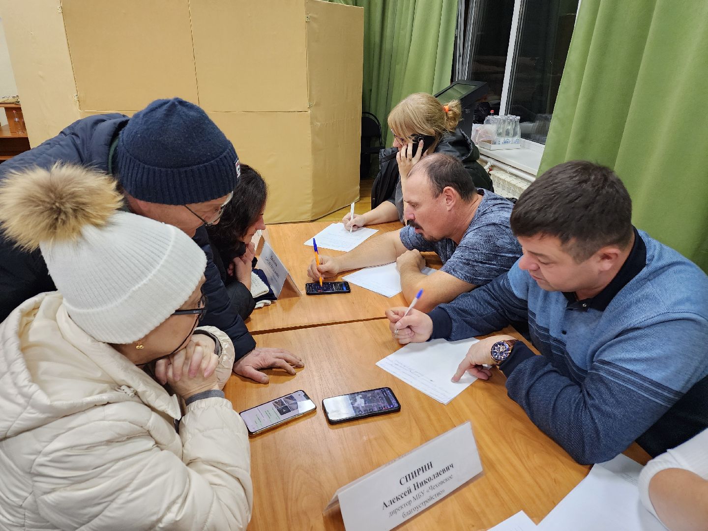 Чехов, деревня Манушкино, выездная администрация, обращения граждан, встреча с жителями, дорожный ремонт, содержание дорог, капитальный ремонт проезда, уборка, чистка снега,