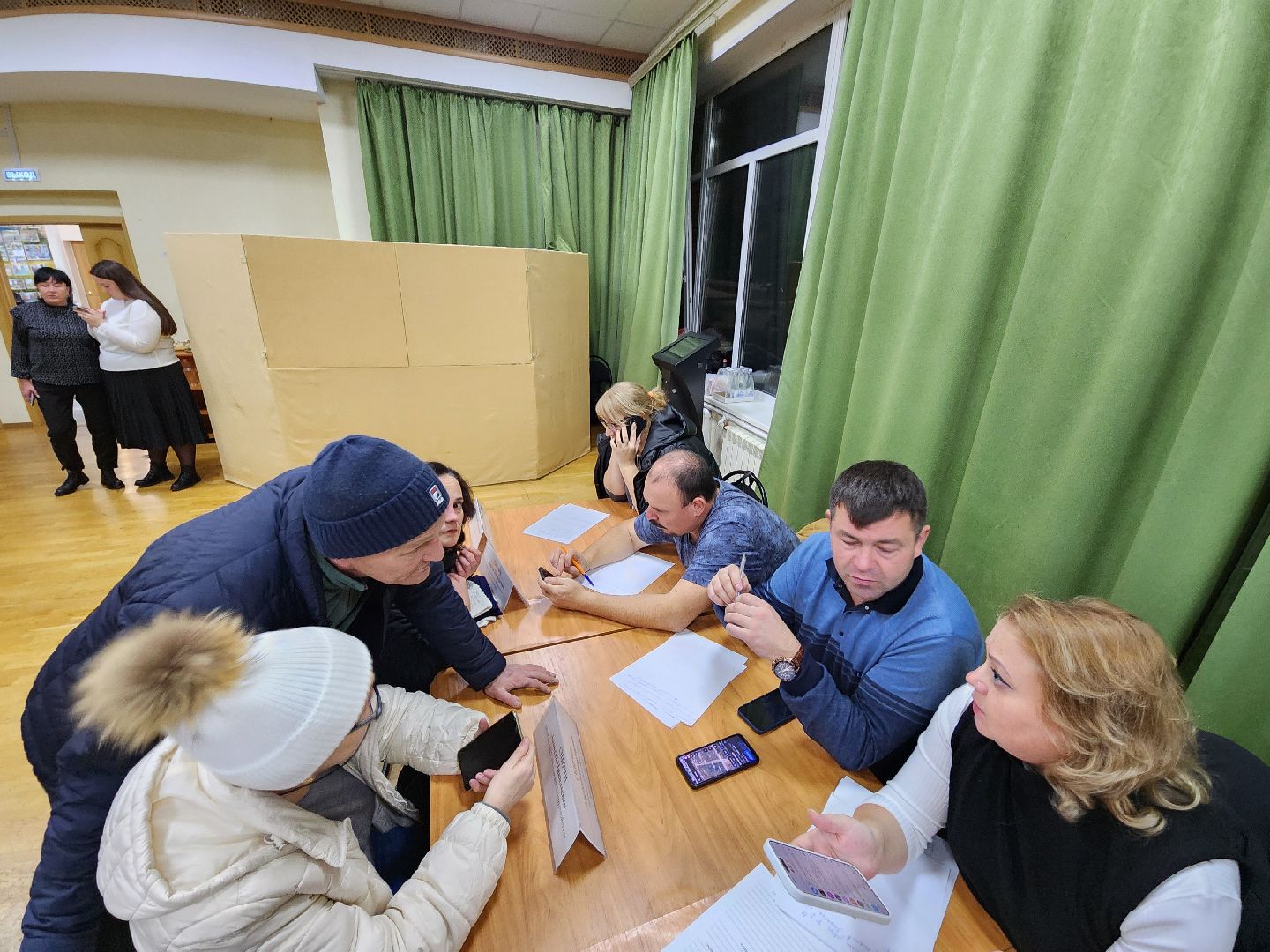 Чехов, деревня Манушкино, выездная администрация, обращения граждан, встреча с жителями, дорожный ремонт, содержание дорог, капитальный ремонт проезда, уборка, чистка снега,