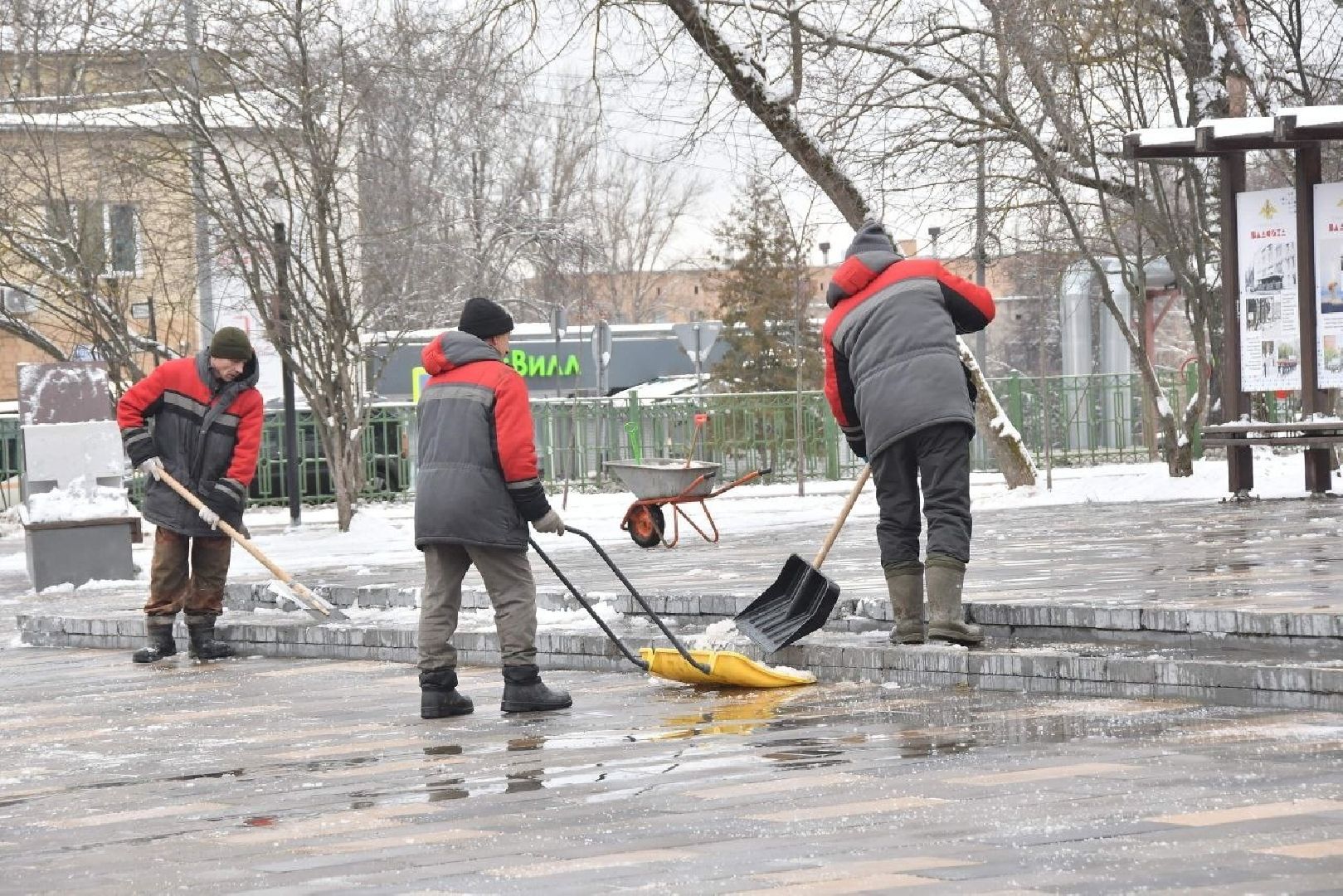 содержание территории, Власиха микрорайон Школьный, власиха микрорайон тополек, пешеходный переход, обращения жителей,