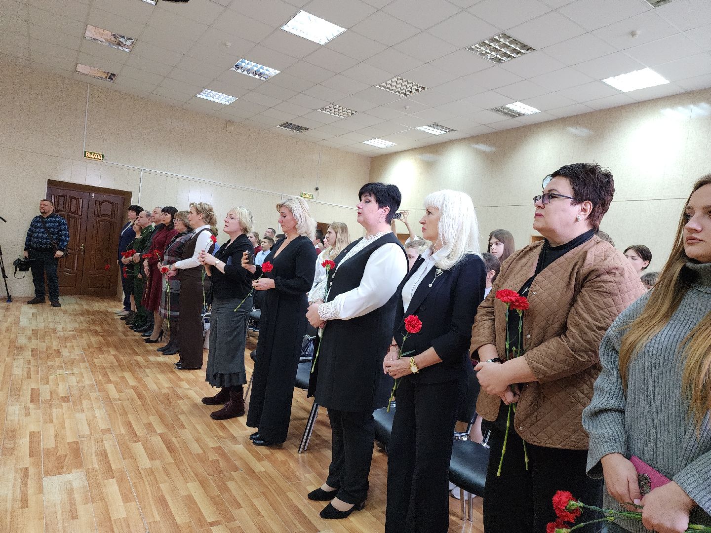 серпухов, подмосковье, парта героя, гимназия 1, память,