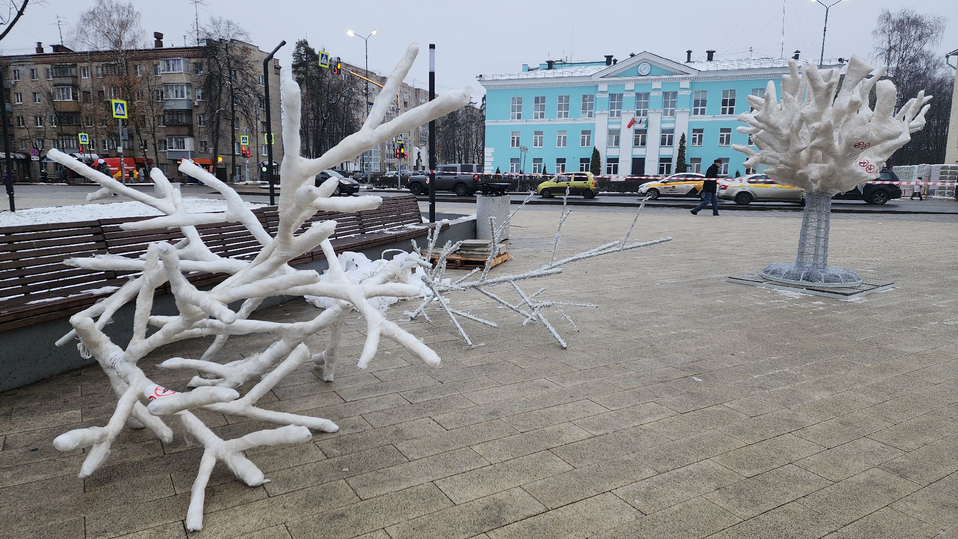 вертикалки, пушкино, инсталляции, украшение города к новому году, площадь, светодиодная композиция, светодиоды, деревья,