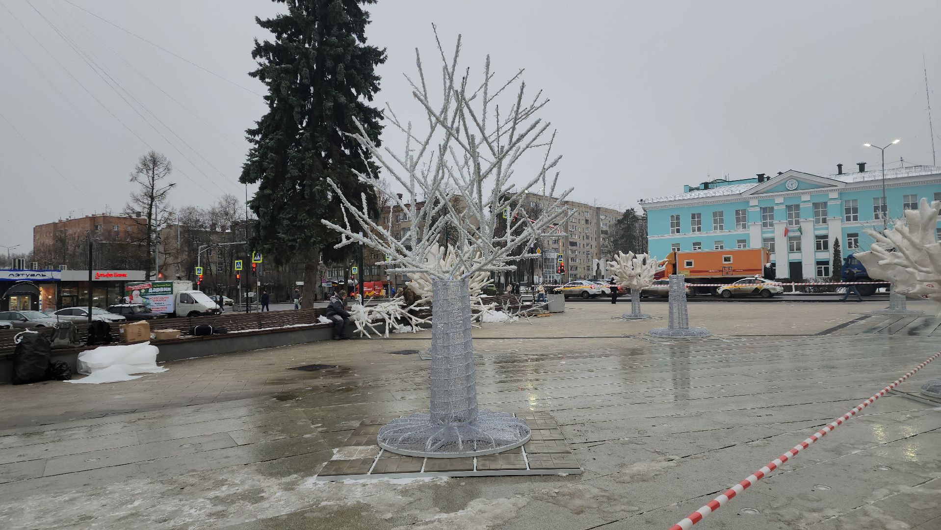вертикалки, пушкино, инсталляции, украшение города к новому году, площадь, светодиодная композиция, светодиоды, деревья,