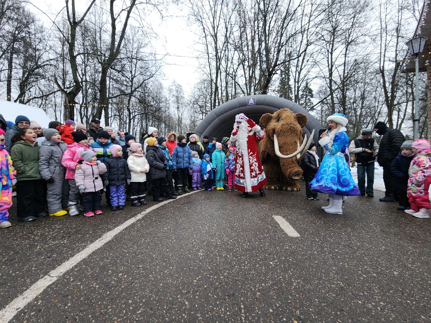 парк, праздник, первый день зимы, резиденция деда мороза, дед мороз, парк городок, руза, рузский городской округ, вертикалки, зима в подмосковье,