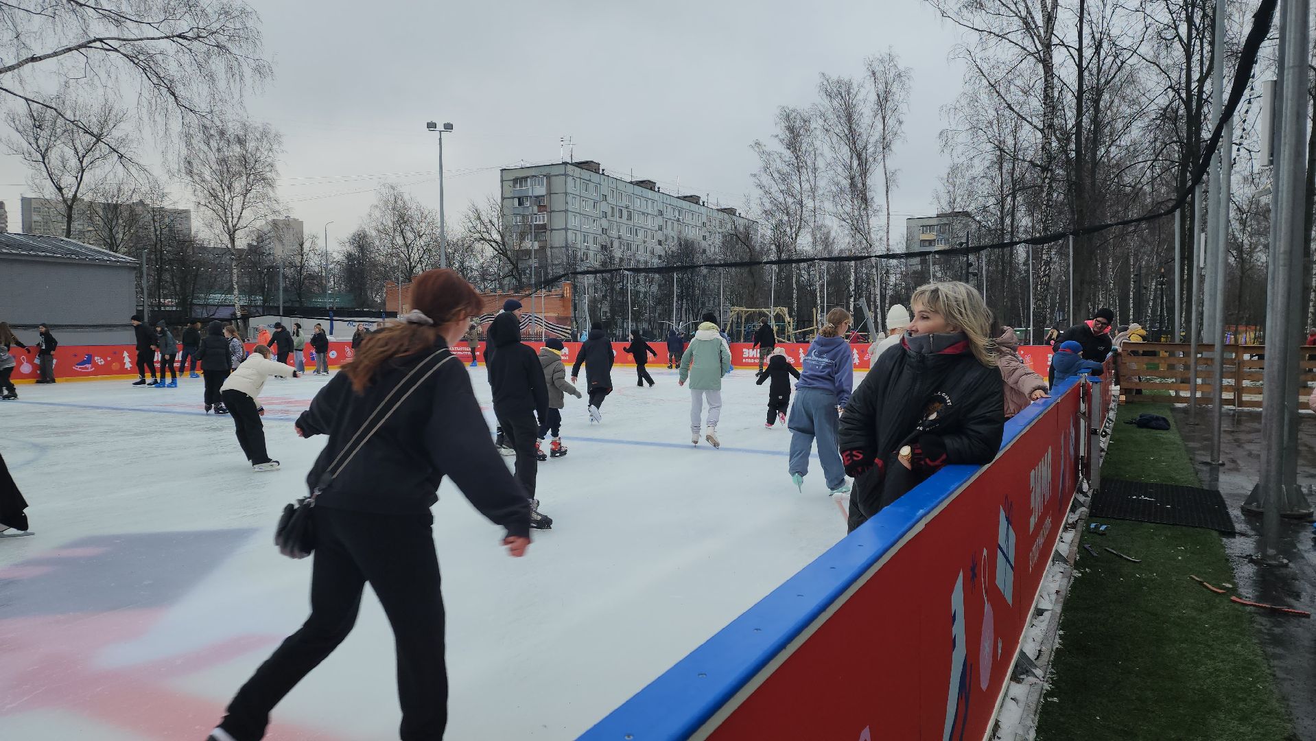 вертикалки, пушкино, первый день зимы, праздник, каток в парке, открытие катка, жители, коньки,
