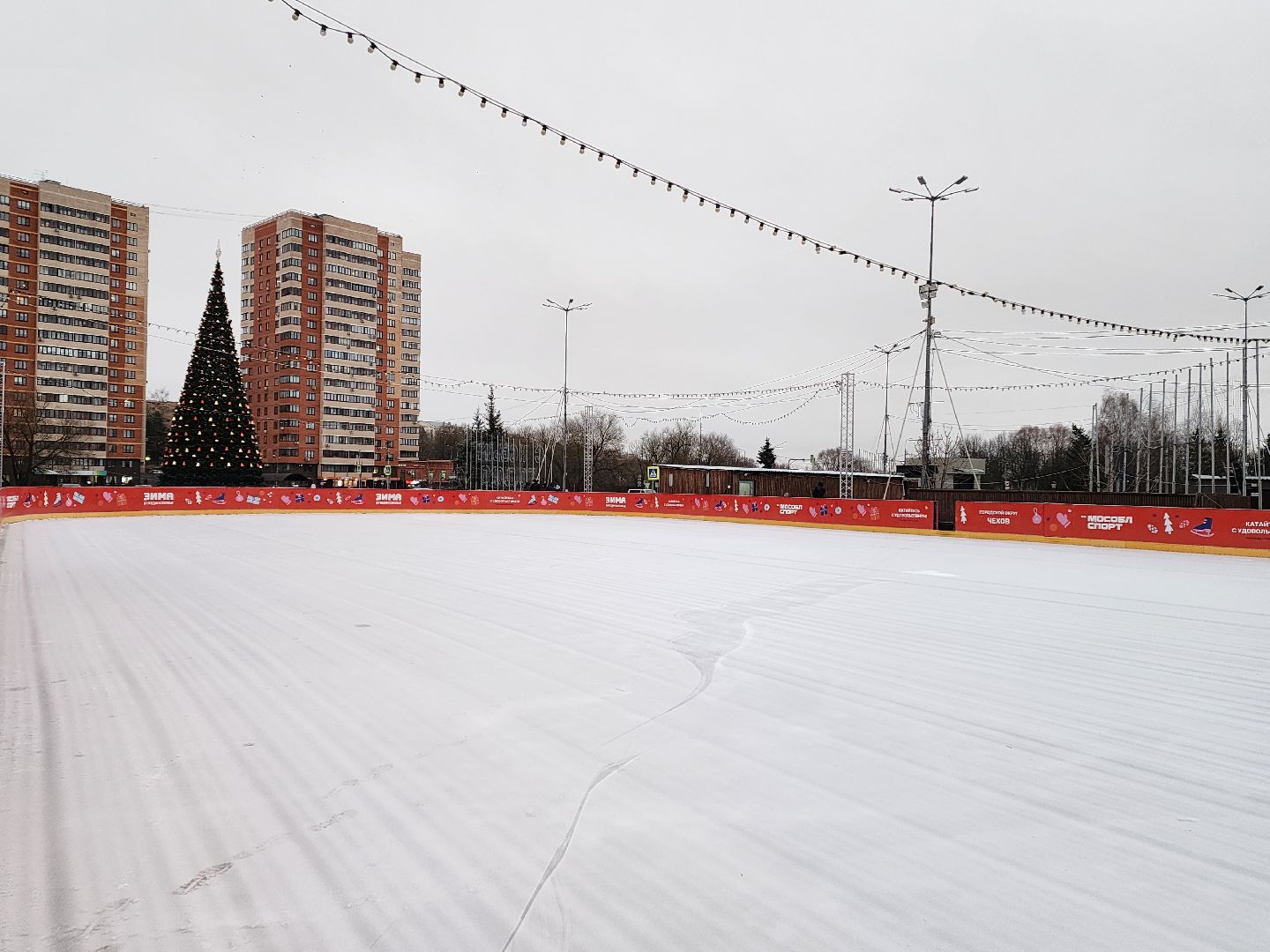 Чехов, Советская площадь, новогодняя елка, встреча с Дедом Морозом, акция Елка желаний, ледовый каток, Зима в Подмосковье, глава округа Михаил Собакин, вертикалки,
