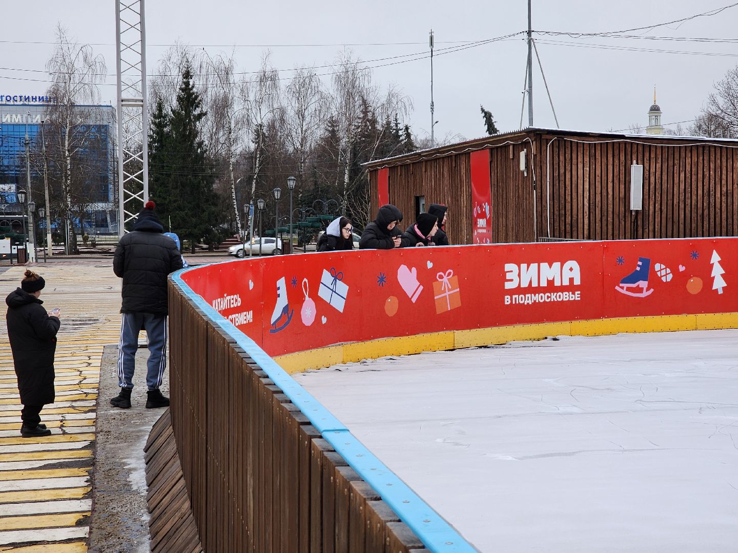 Чехов, Советская площадь, новогодняя елка, встреча с Дедом Морозом, акция Елка желаний, ледовый каток, Зима в Подмосковье, глава округа Михаил Собакин, вертикалки,