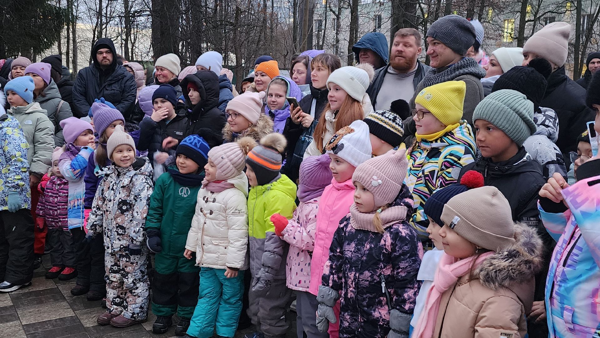 Химки, Вертикалки, зима в парках, зима в подмосковье, Уличный спектакль,