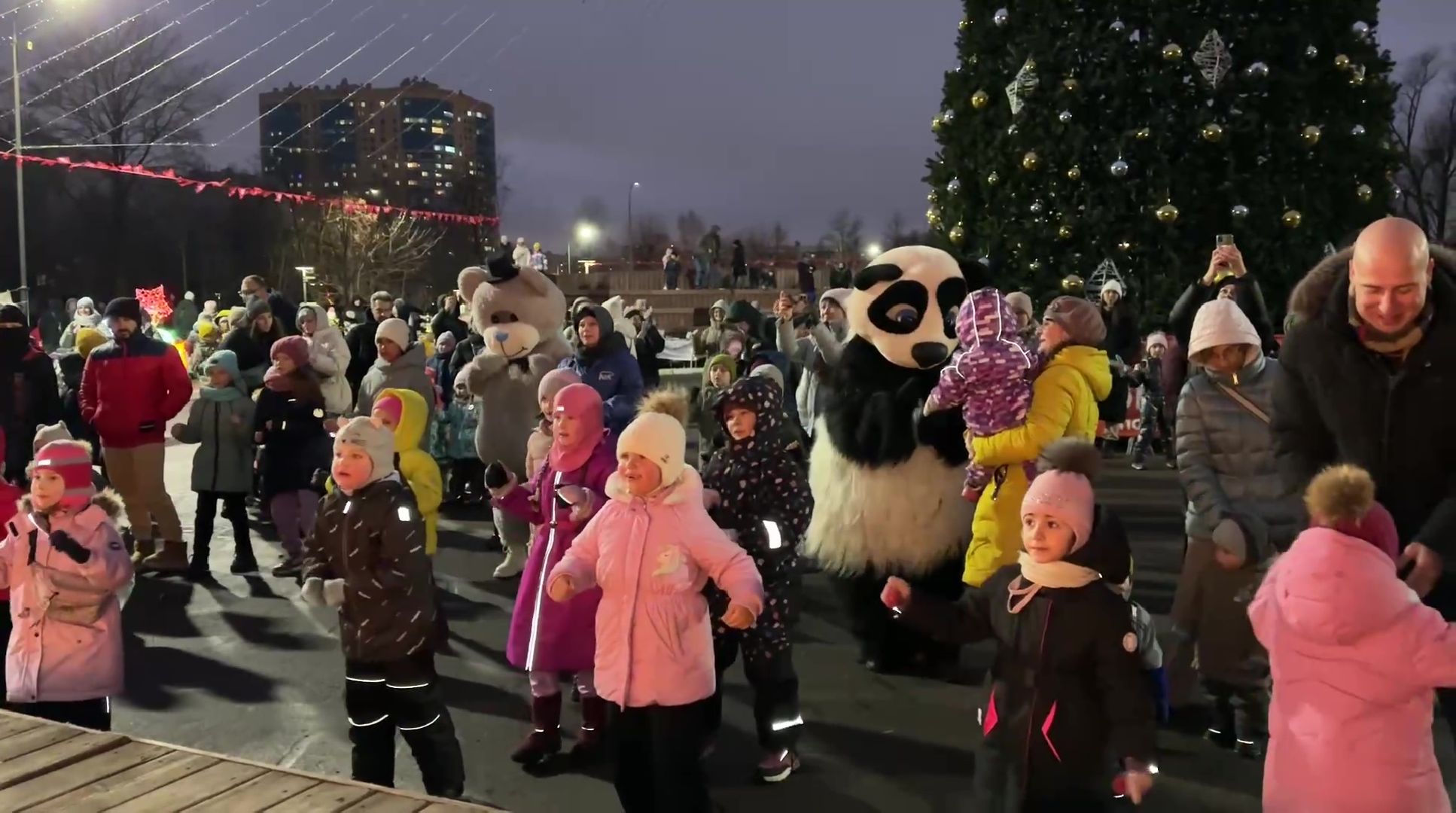 Реутов, вертикалки, зима в подмосковье,зумба для детей, танцы, танцы без границ, танцы у елки,