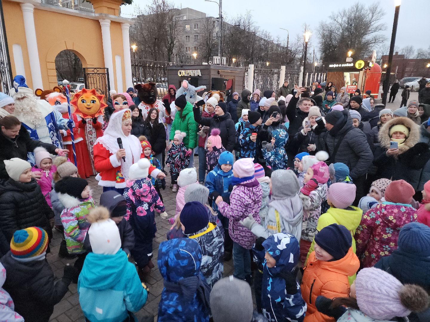 подольск, парк талалихина, зима в подмосковье, парад сказочных героев, вертикалки,