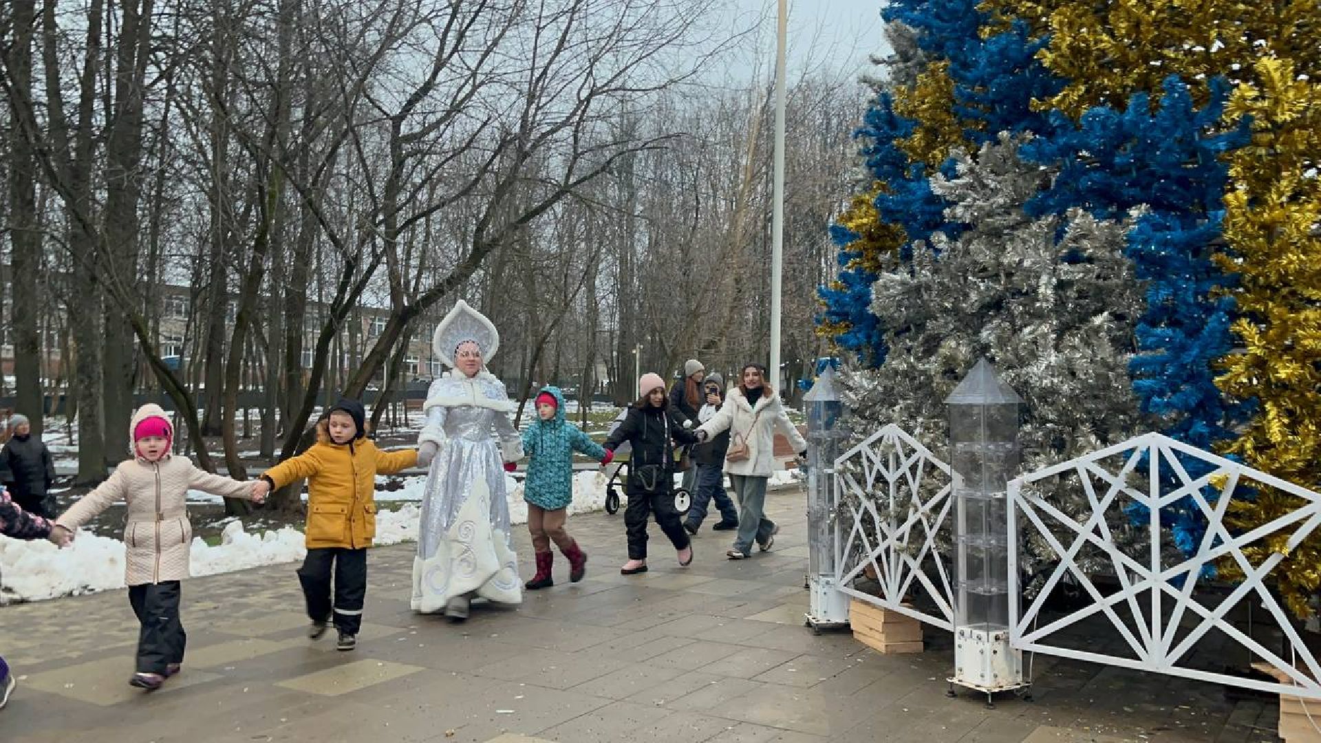 Парк, Праздник, вертикалки,зима в подмосковье,