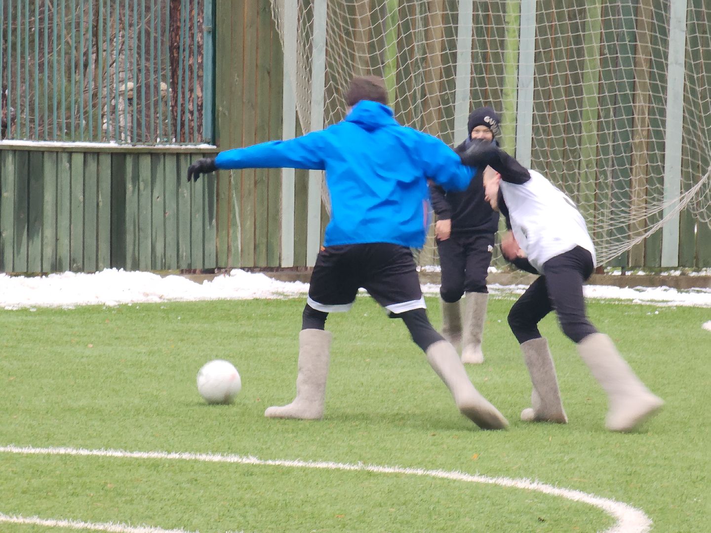 красногорск, зима в подмосковье, футбол в валенках, детский городок сказочный,