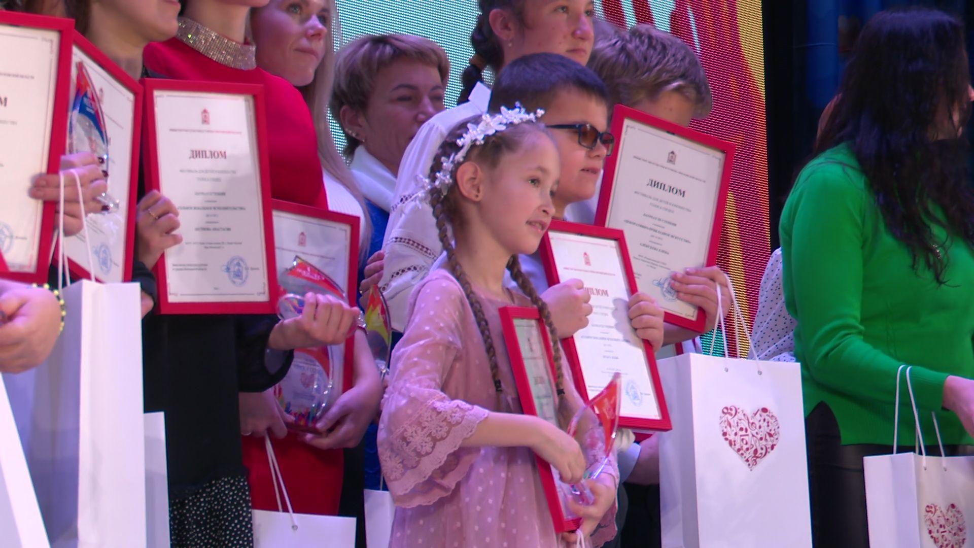 Реутов, вертикалки, культура, голоса сердец, конкурс, дети,