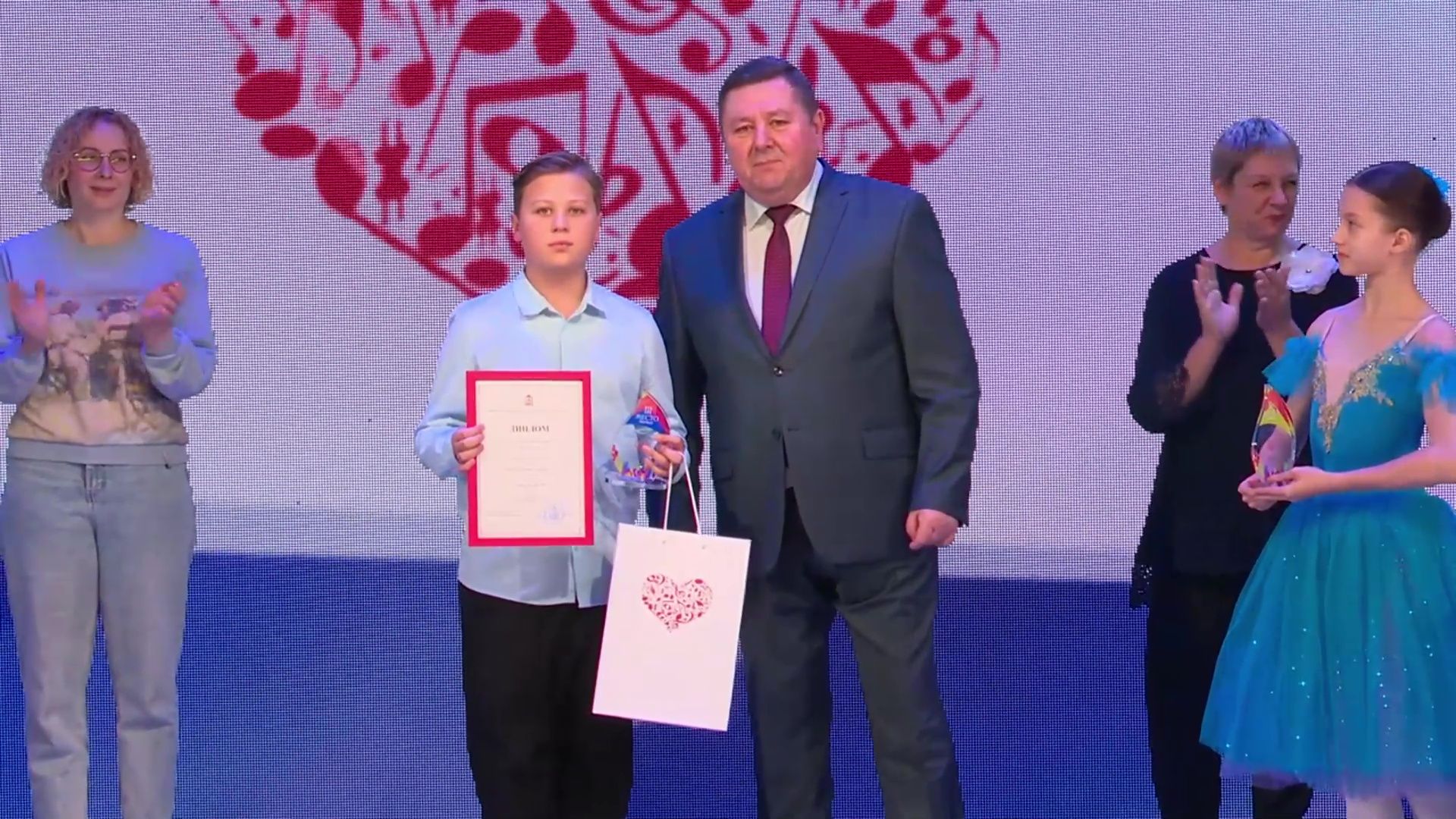 Реутов, вертикалки, культура, голоса сердец, конкурс, дети,