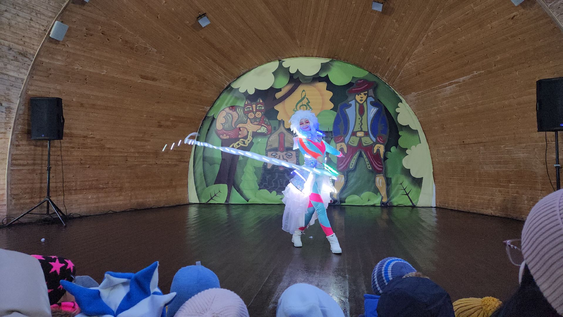 красногорск, зима в подмосковье, детский городок сказочный, световое шоу, дед мороз, елочка зажгись,