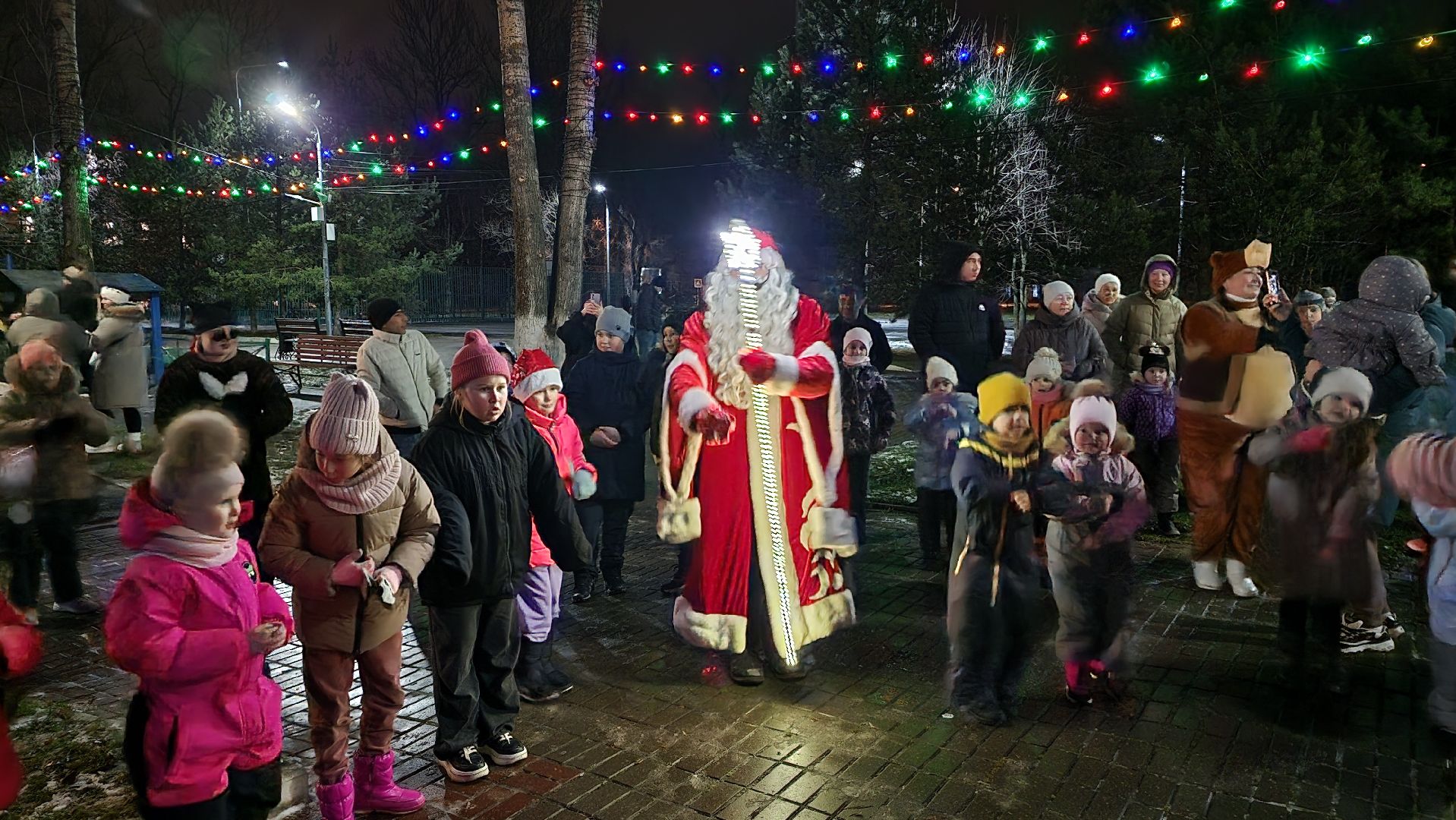 ступино, зима в подмосковье, зажжение огней на елке, вертикалки,