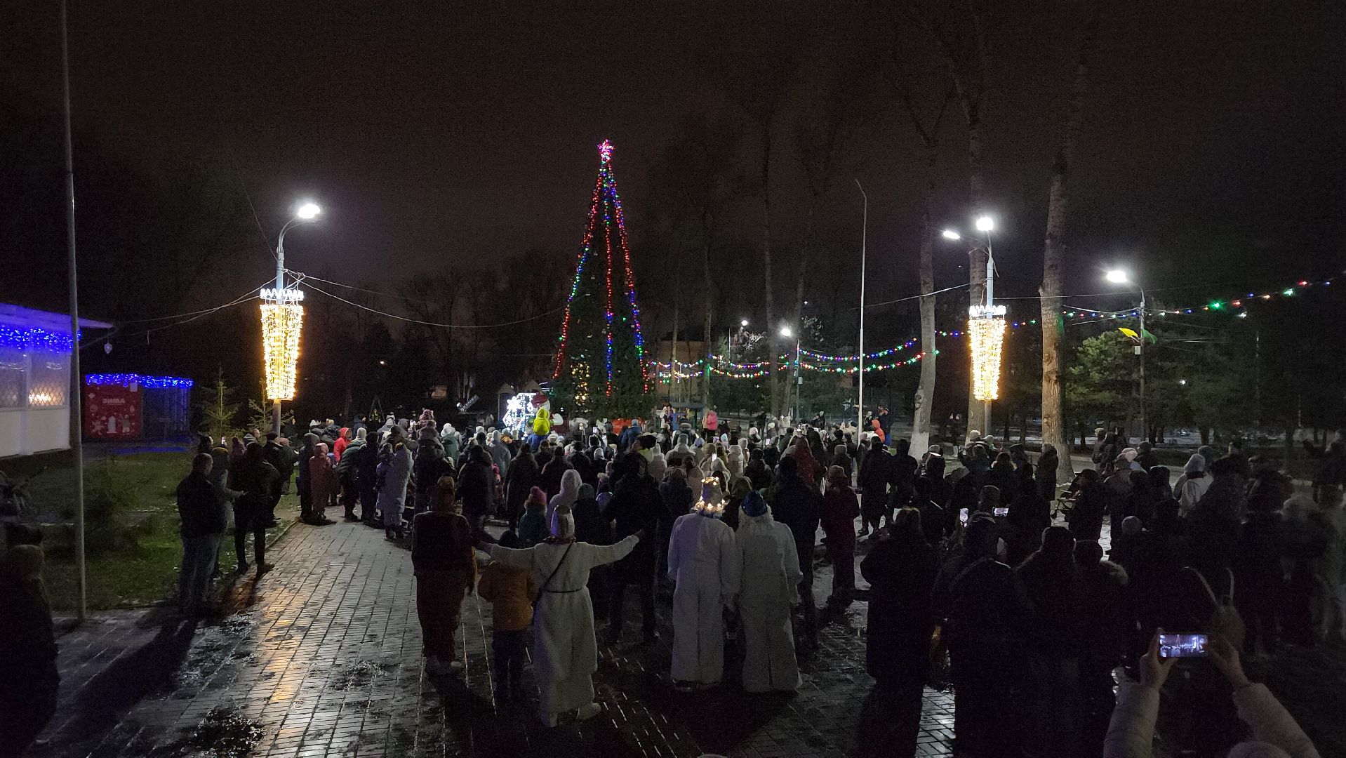 ступино, зима в подмосковье, зажжение огней на елке, вертикалки,
