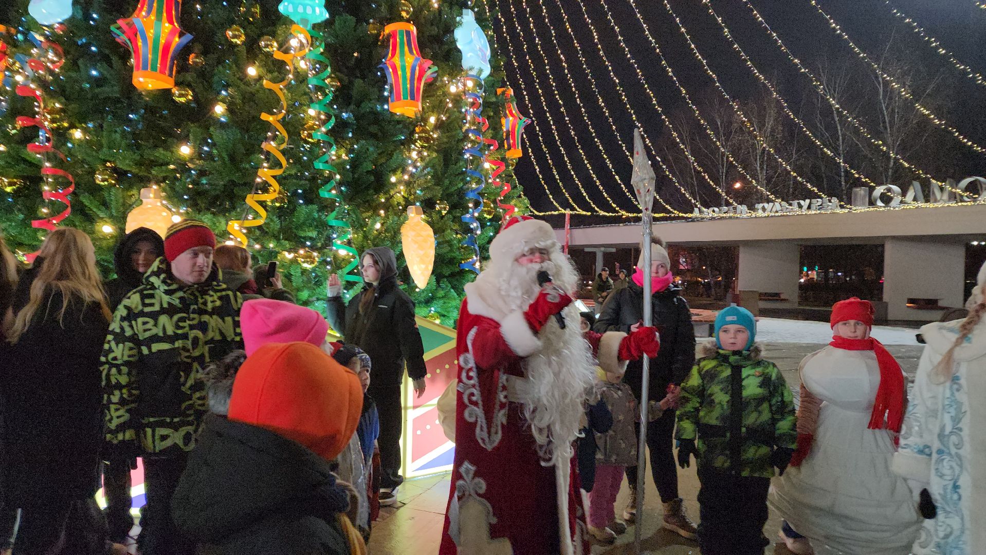 зима в подмосковье, красногорск, ёлка,