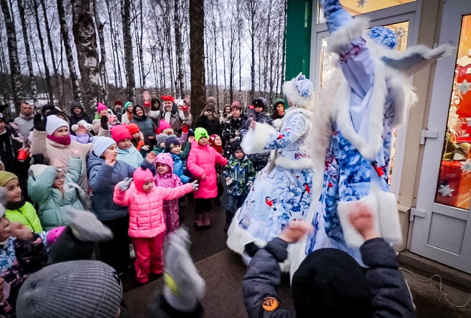 Клин, общество, культура, зима в подмосковье, резиденция деда мороза, вертикалки,