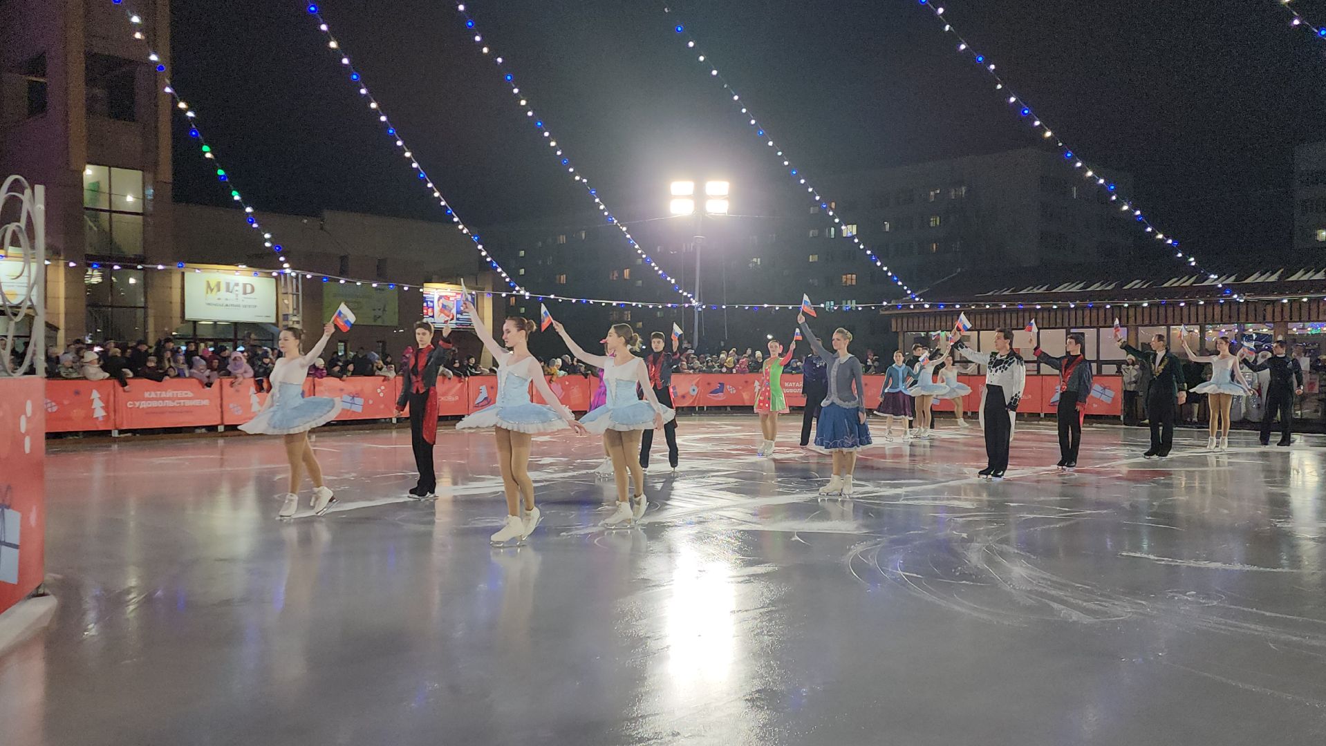 Зима в Подмосковье, Каток, Фигурное катание, вертикалки,