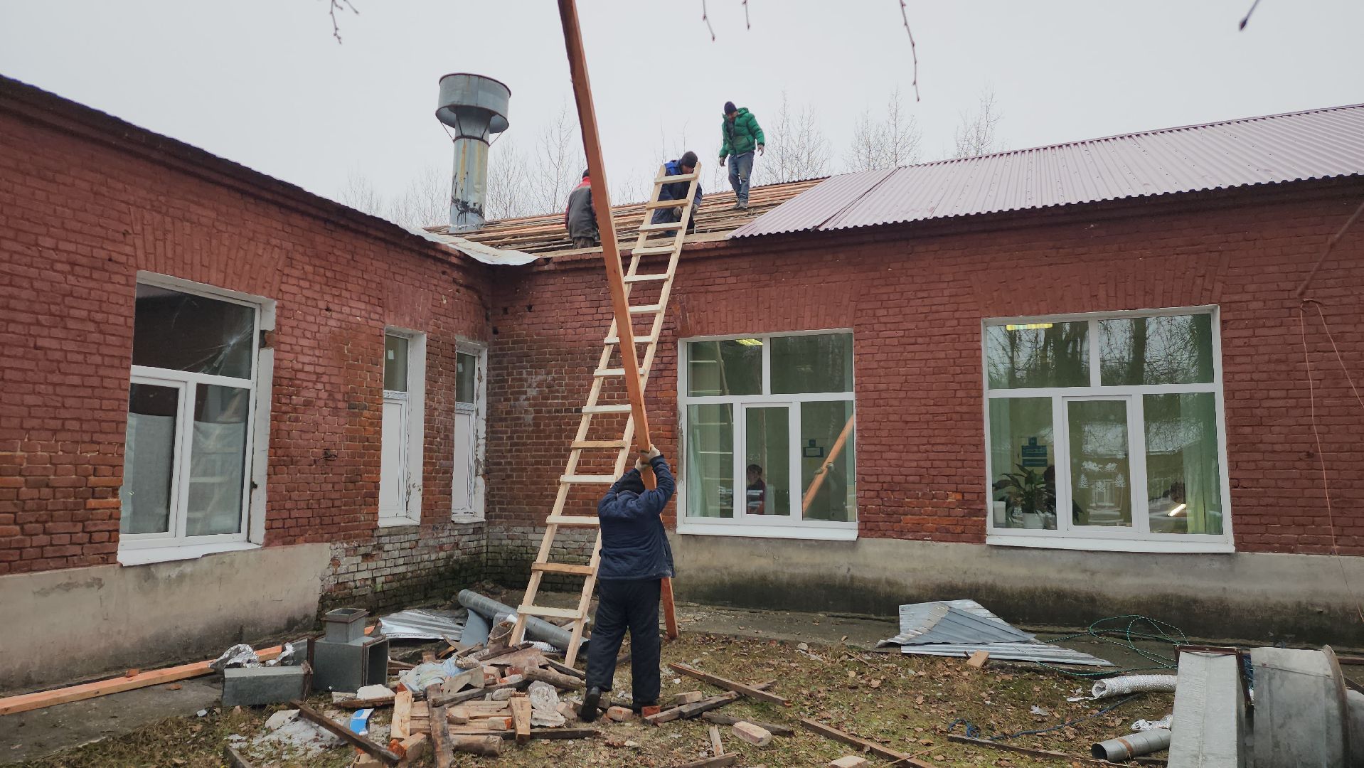 серпухов, поселок пролетарский, замена кровли, стационар, серпуховская больница, медицина, вертикалки,