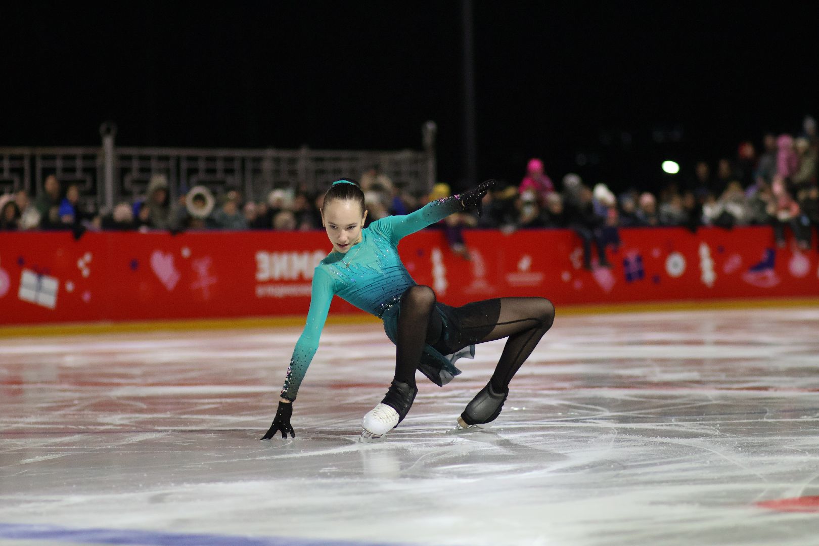 вертикальное видео, наро-фоминск, наро-фоминский городской округ, кск нара, каток в наро-фоминске, зима в подмосковье,