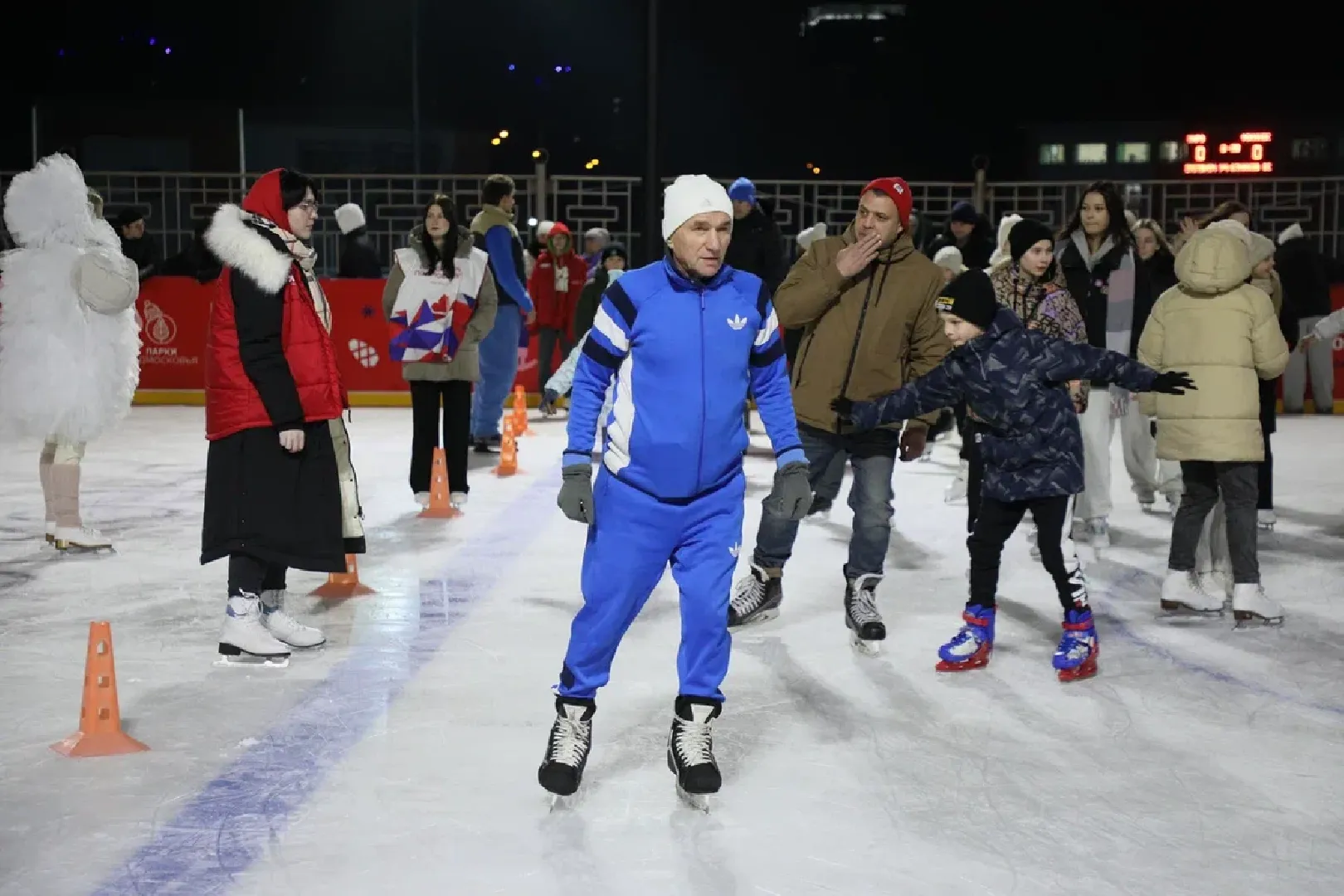вертикальное видео, наро-фоминск, наро-фоминский городской округ, кск нара, каток в наро-фоминске, зима в подмосковье,