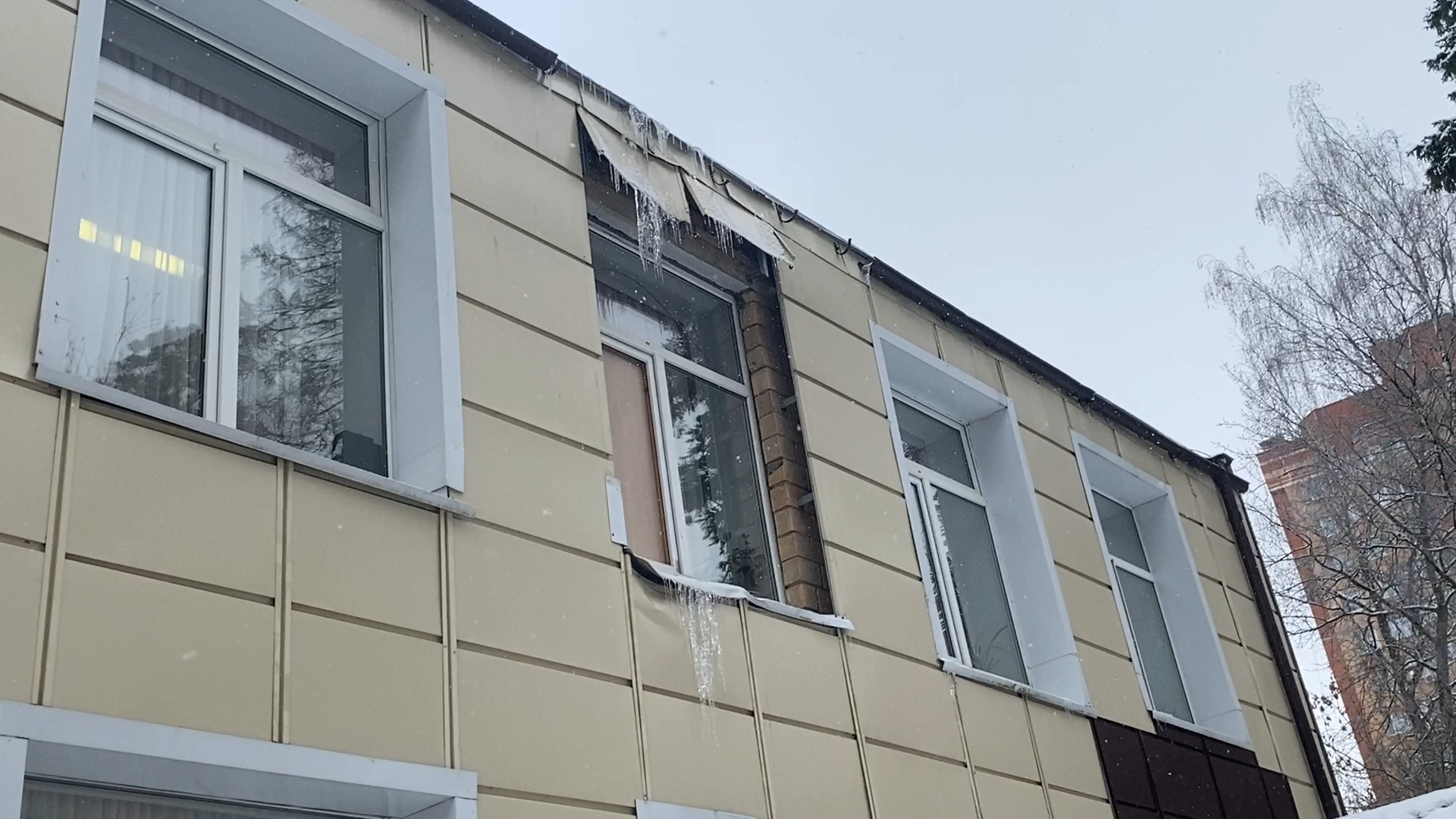 новое игровое оборудование, власиха школа попова, дошкольный корпус Поповки, Теремок школы Попова, МАФы для площадки,