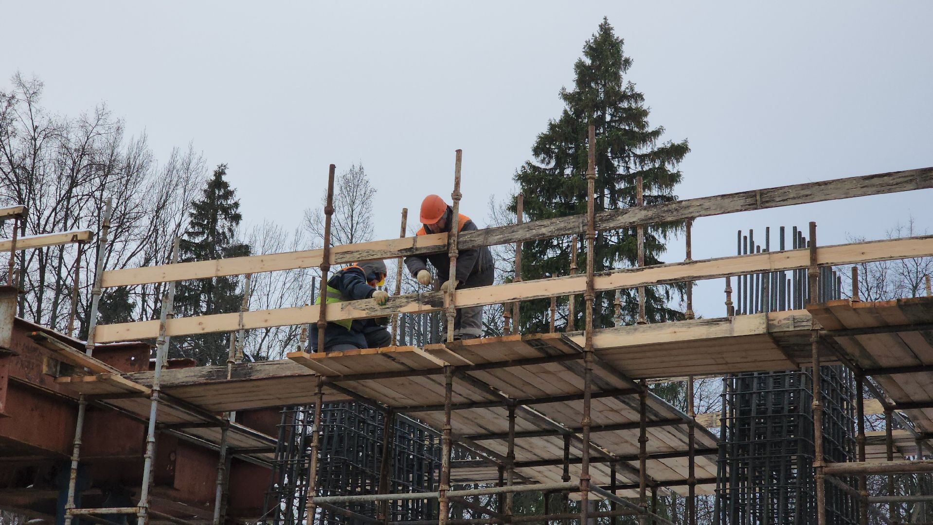 красногорск, пятницкое шоссе, строительство дороги, вертикальное видео,