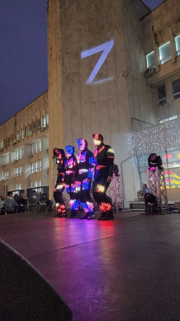 новогодняя елка, зажжение огней на елке, руза, новый год, зима в подмосковье, зима в рузе, рузский городской округ, вертикалки,