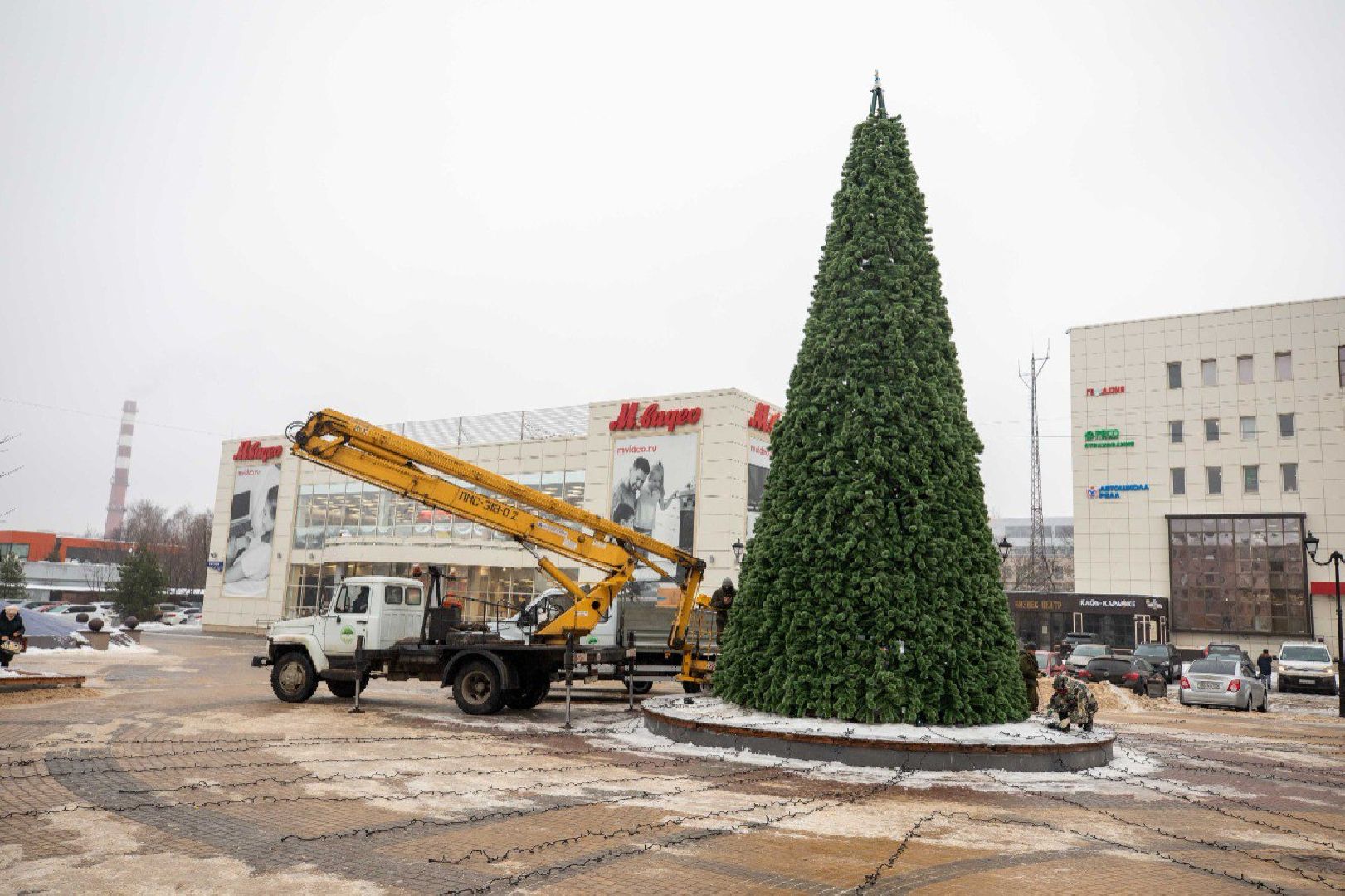подольск, ёлка, новый год, вертикалка,