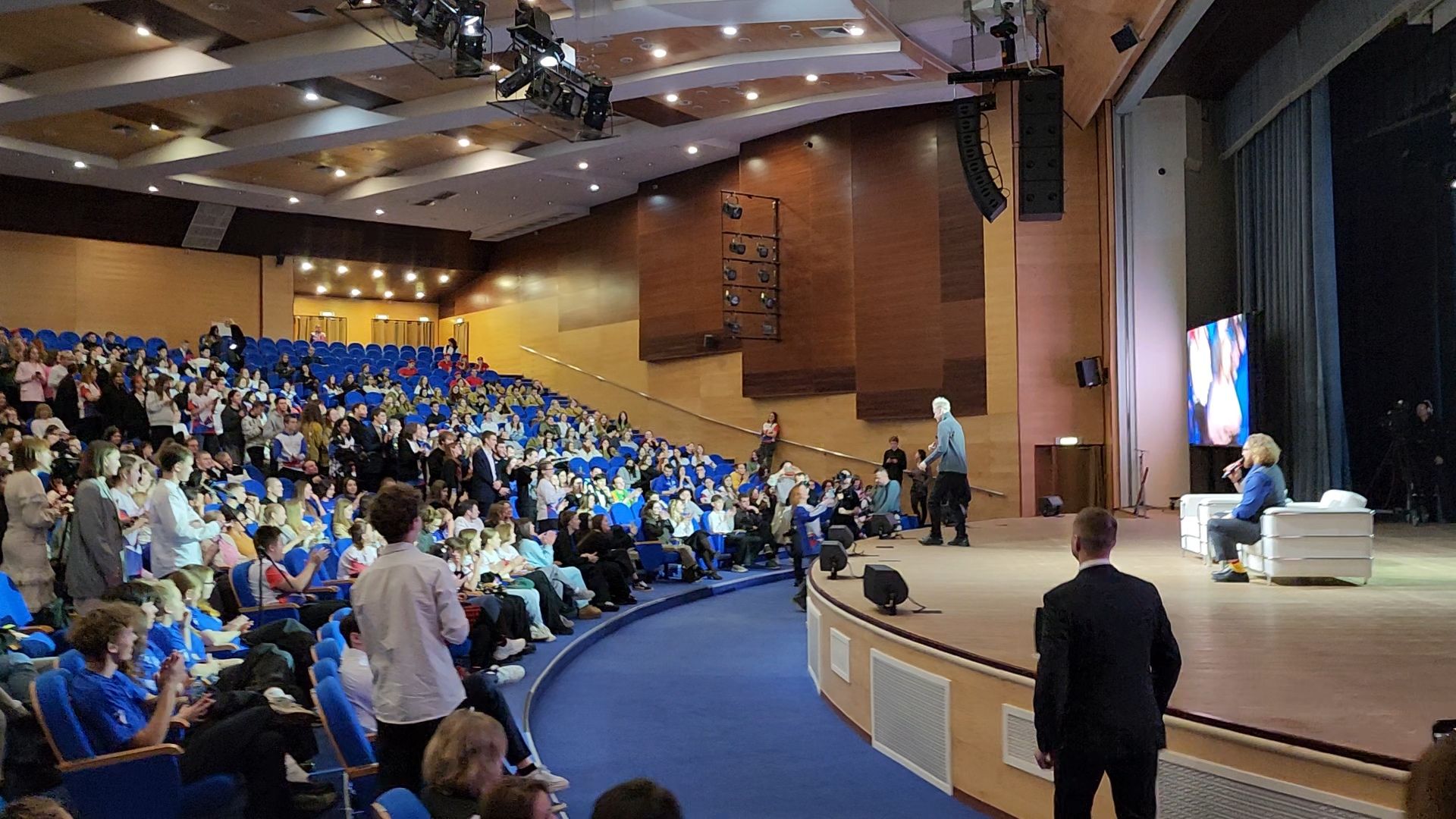 шаман, паблик ток, мы будущее сила смыслов, правительство мо,