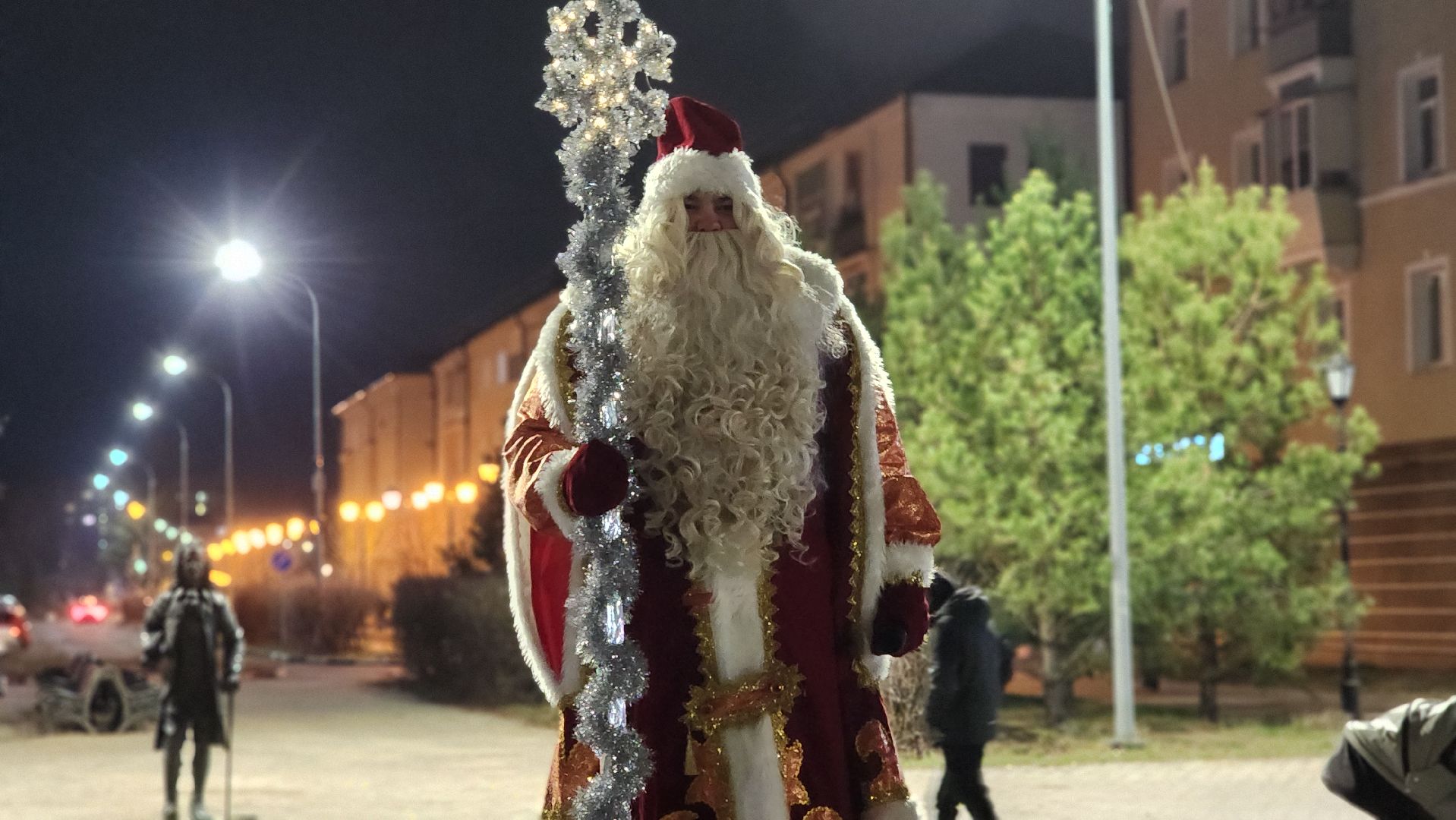 Зима в Подмосковье, зимний сезон, праздник, новогодняя елка, Лосино-Петровский, вертикалки,