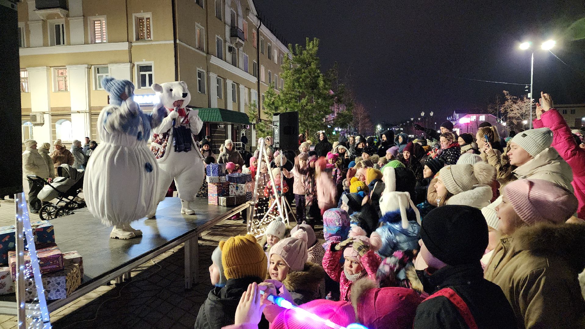 Зима в Подмосковье, зимний сезон, праздник, новогодняя елка, Лосино-Петровский, вертикалки,