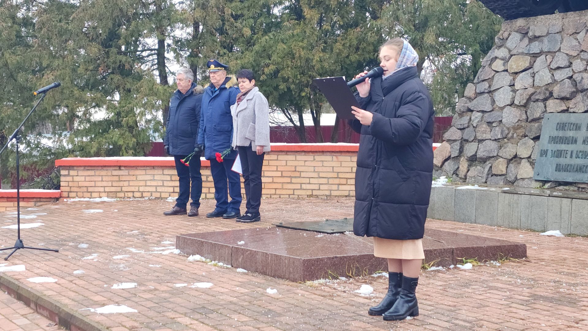 волоколамск, день неизвестного солдата, памятная дата, торжественное мероприятие, митинг, митинг памяти, вертикалки,