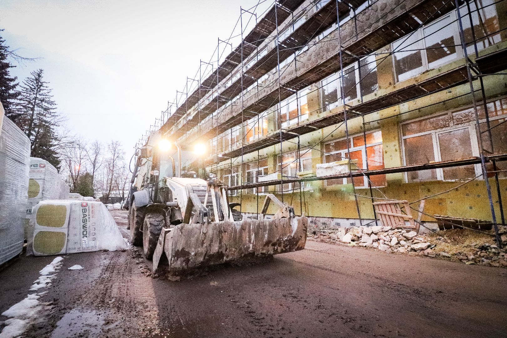 Клин, общество, строительство, ремонт школы, вертикалки,