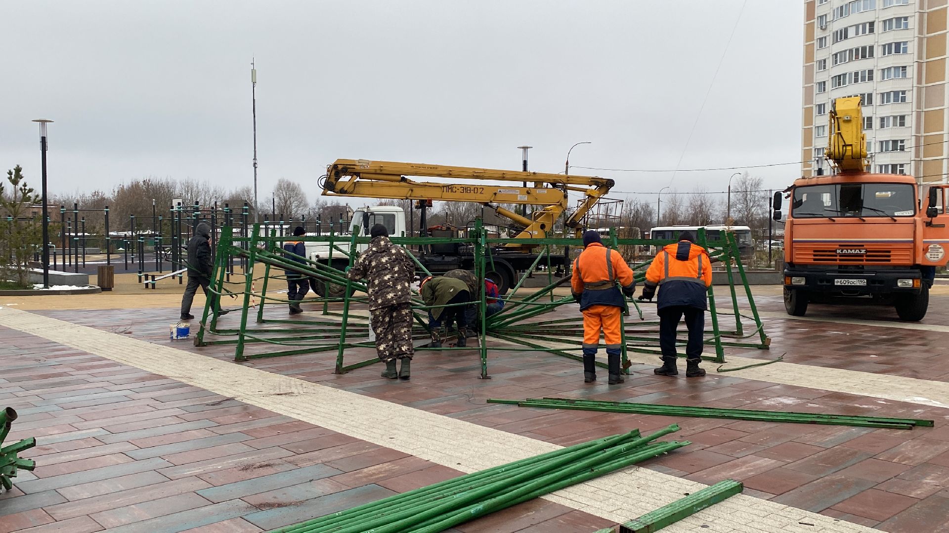 подольск, ёлка, праздник, вертикалки,